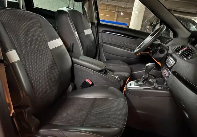 Renault Grand Scenic view 7