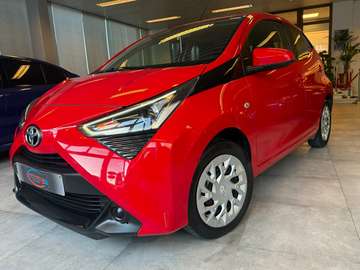 Aygo 1.0i VVT-i x-play*CAMERA*EURO6D*