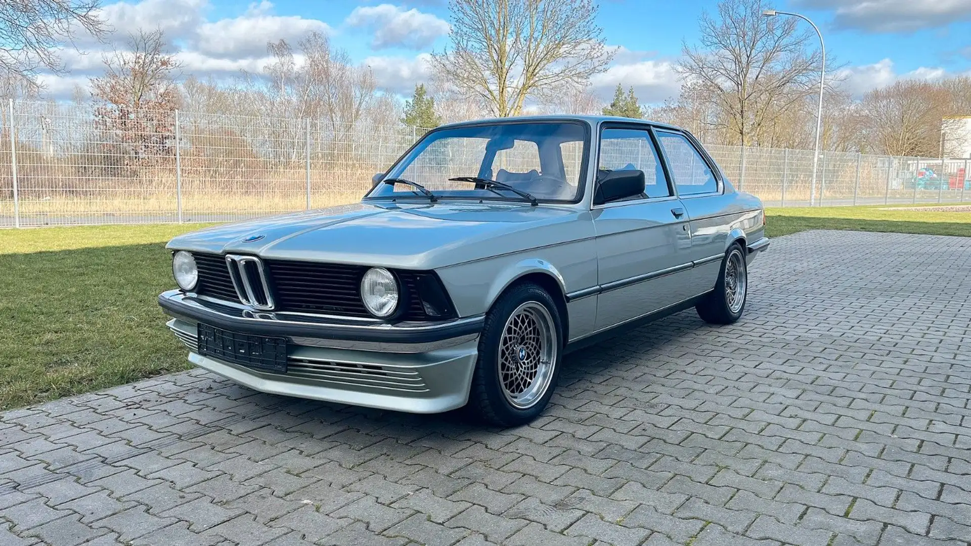 BMW 315 e21 Groen - 1