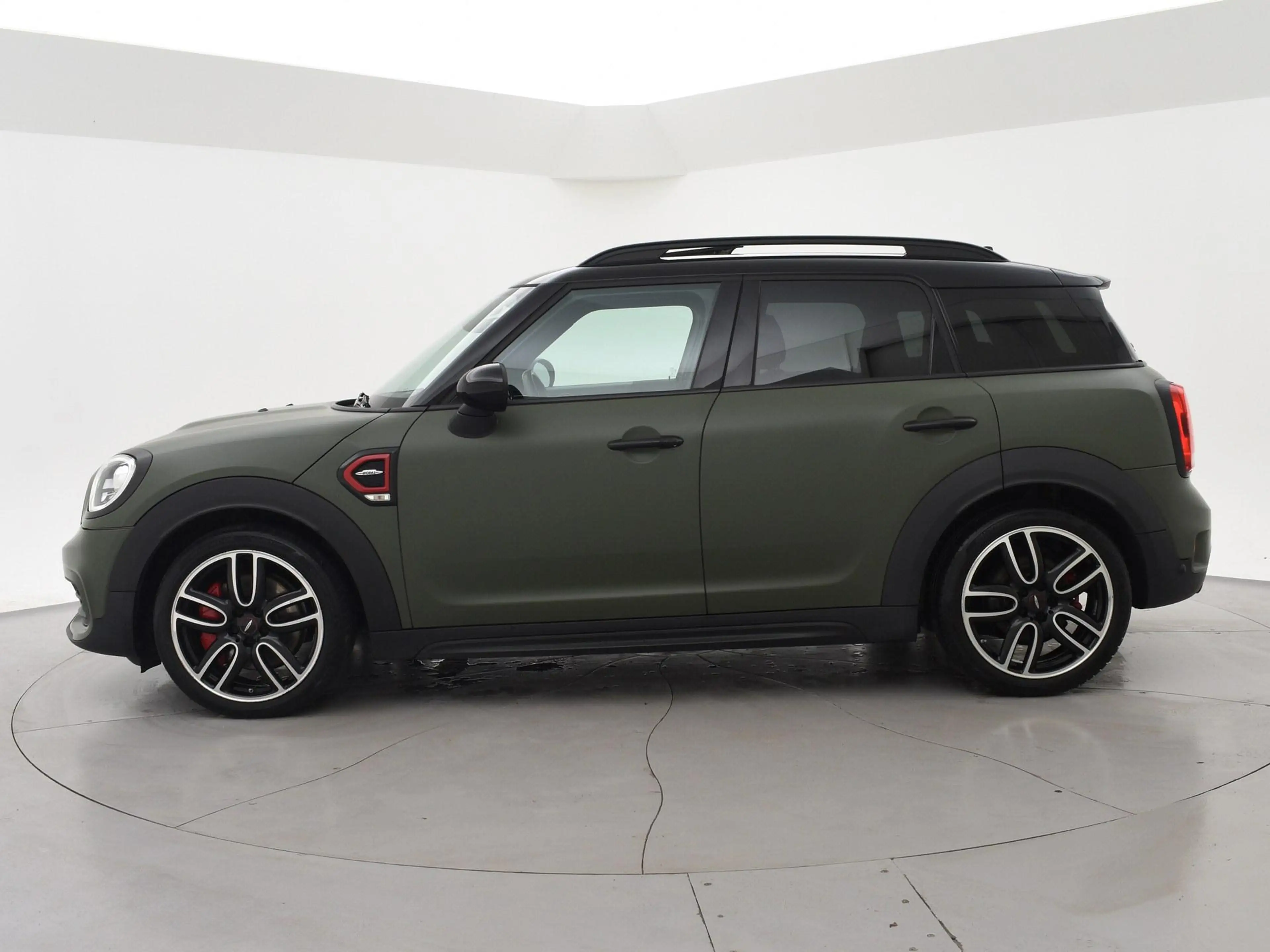 MINI John Cooper Works Countryman Mini JCW 2.0 231 PK ALL4 AUT. MAT GROEN + PANORAMA — photo 29