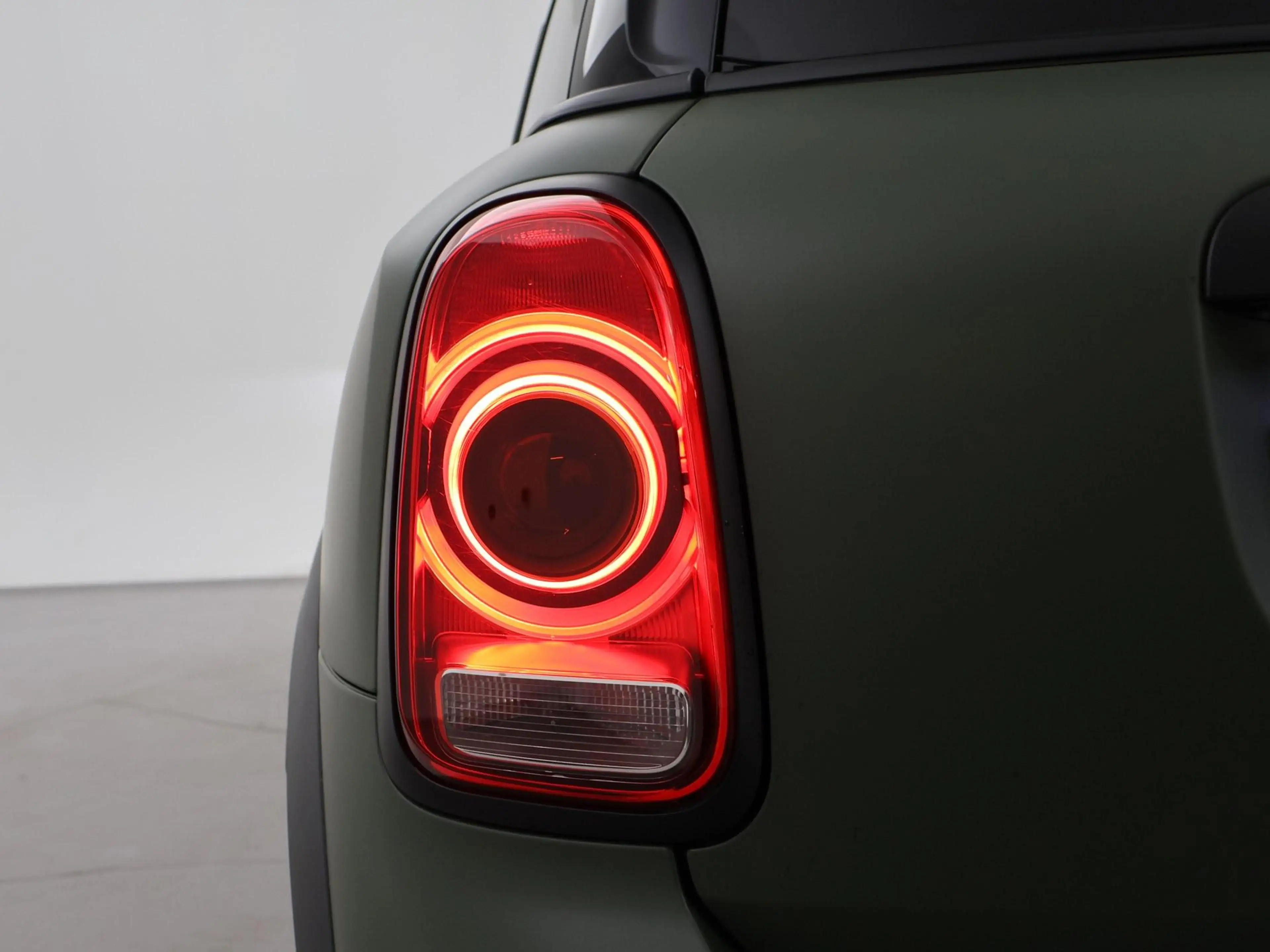 MINI John Cooper Works Countryman Mini JCW 2.0 231 PK ALL4 AUT. MAT GROEN + PANORAMA — photo 33