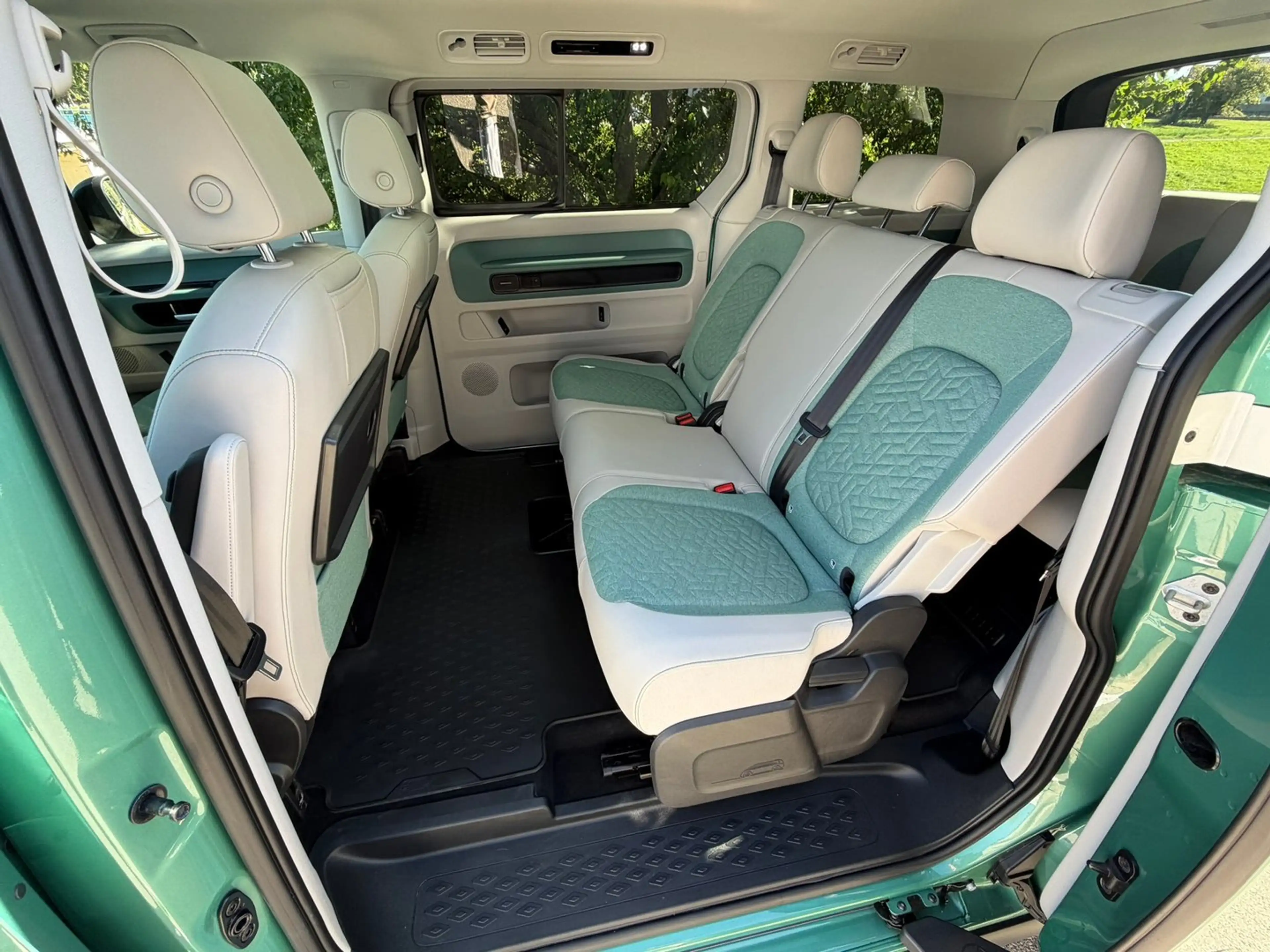 Volkswagen ID. Buzz VW ID. Buzz Pro LR 210 kW — photo 7