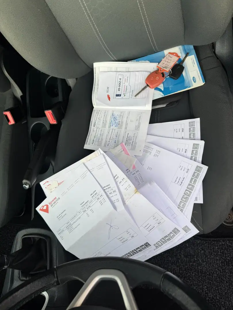 Ford Fiesta 1.4 Titanium AIRCO ORG 177286 KM NAP O.H BOEKJES L Zwart - 2