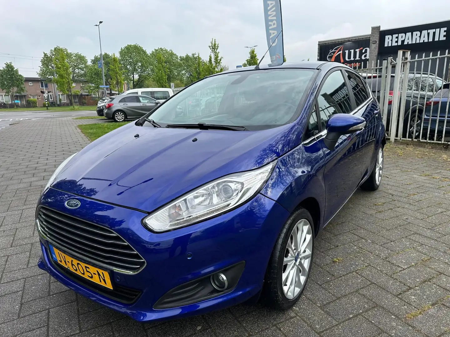 Ford Fiesta 1.0 EcoBoost Titanium X Bleu - 1