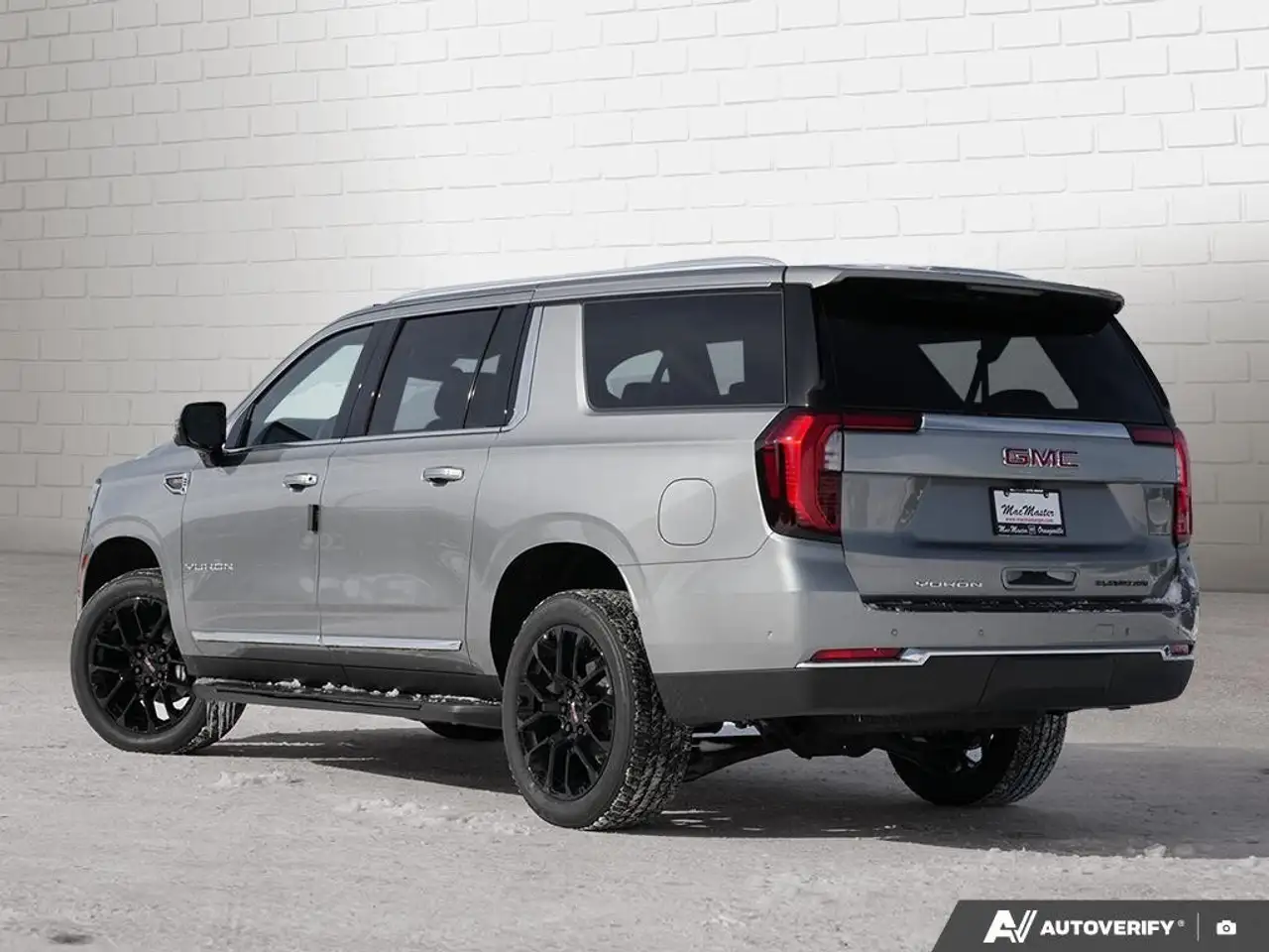 GMC Yukon снимка GMC Yukon
