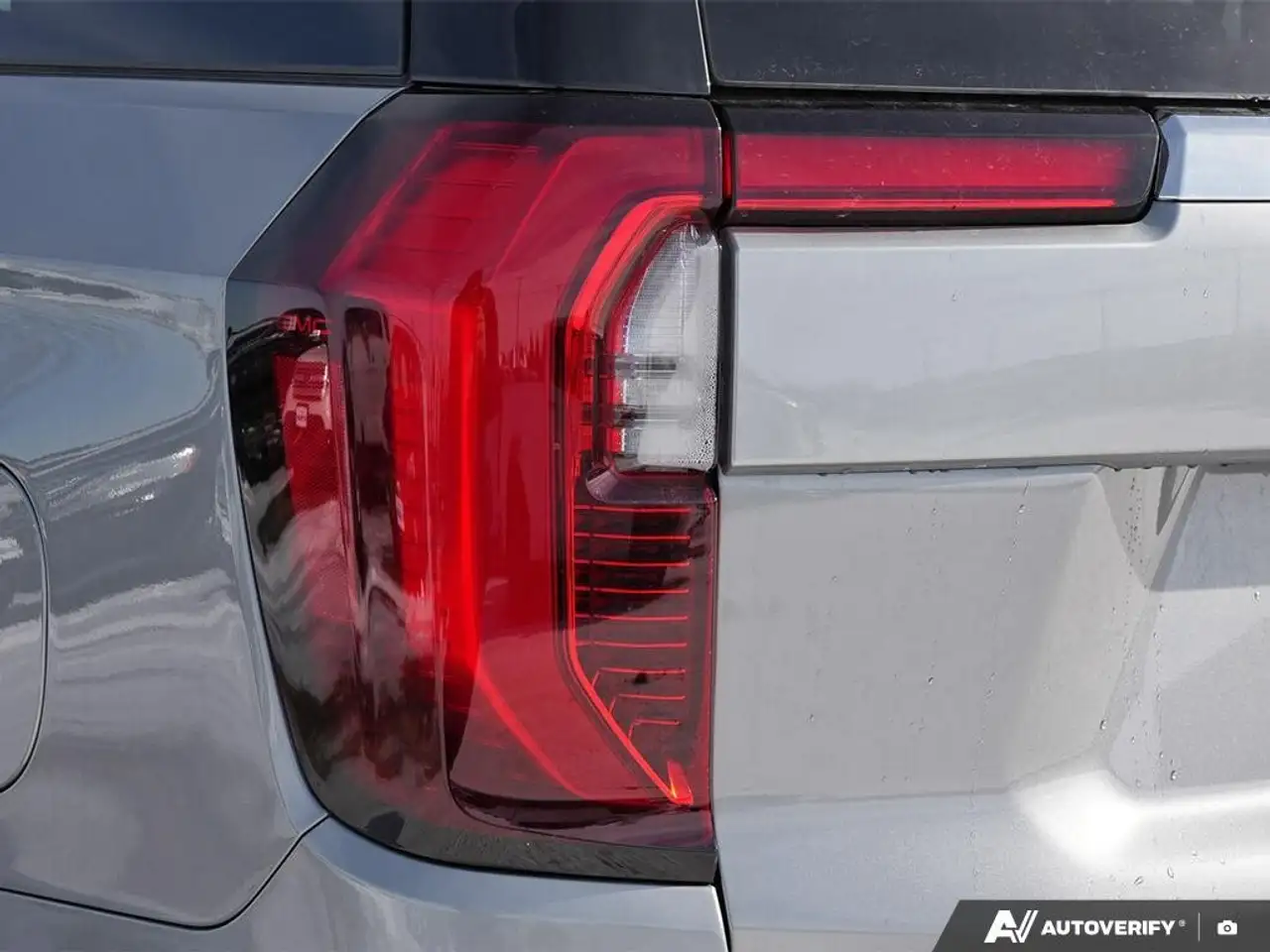 GMC Yukon снимка GMC Yukon