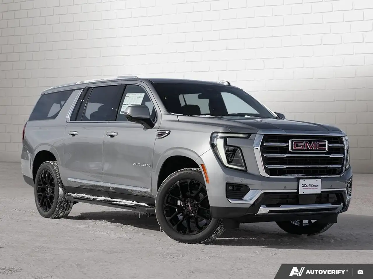 GMC Yukon снимка GMC Yukon