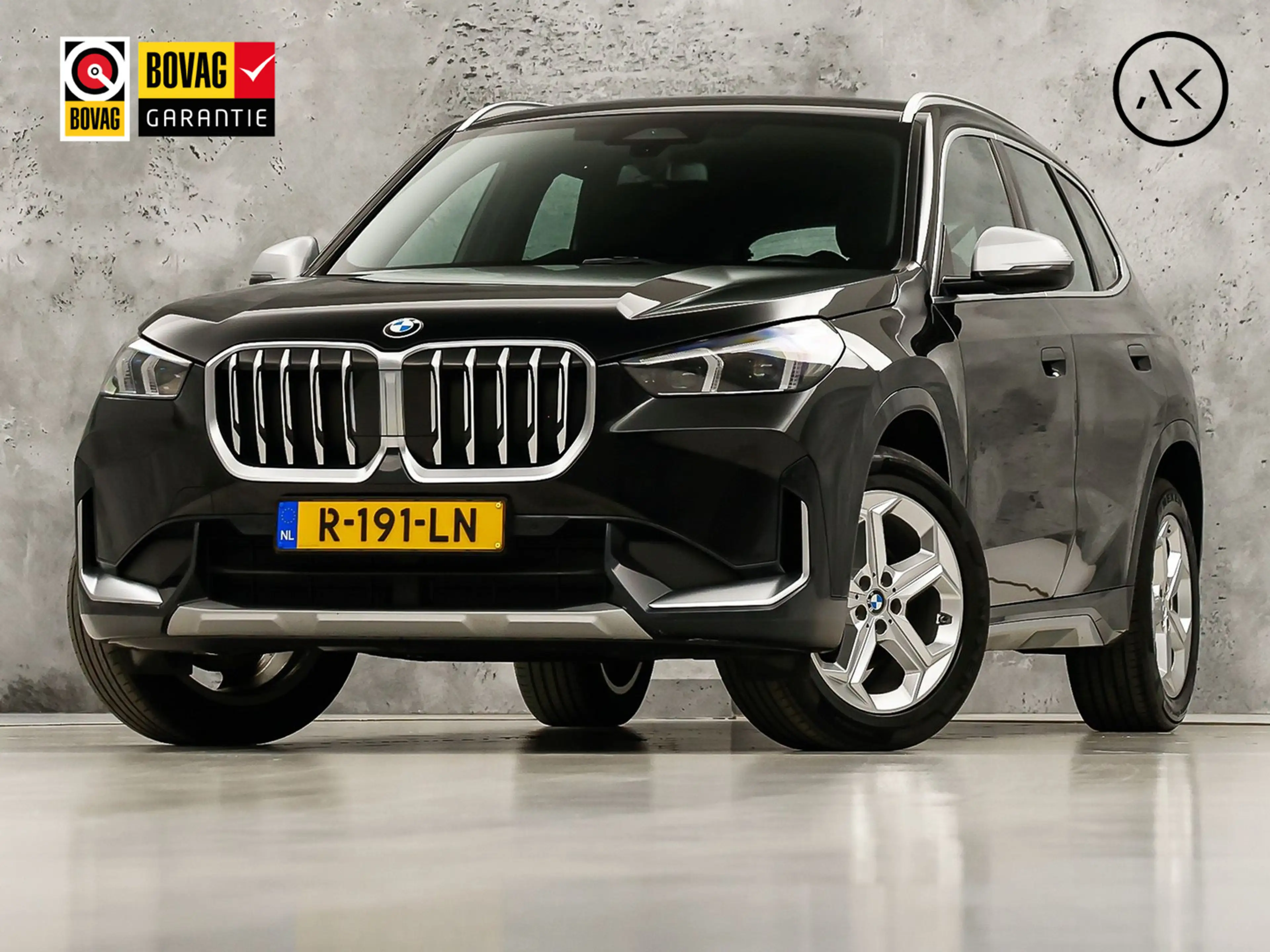 BMW X1 sDrive18i X-Line Automaat (NIEUW MODEL, APPLE CARP