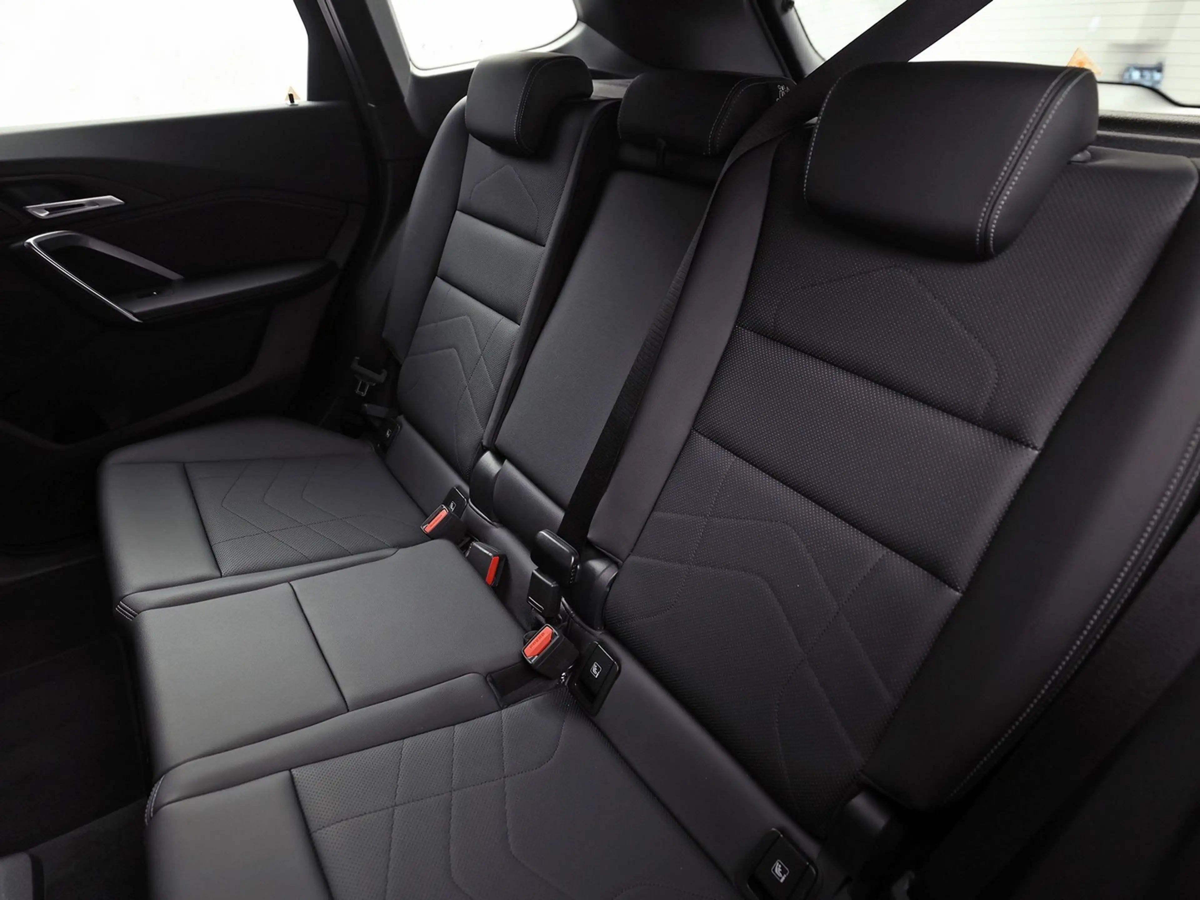 BMW X1 sDrive18i X-Line Automaat (NIEUW MODEL, APPLE CARP — photo 15