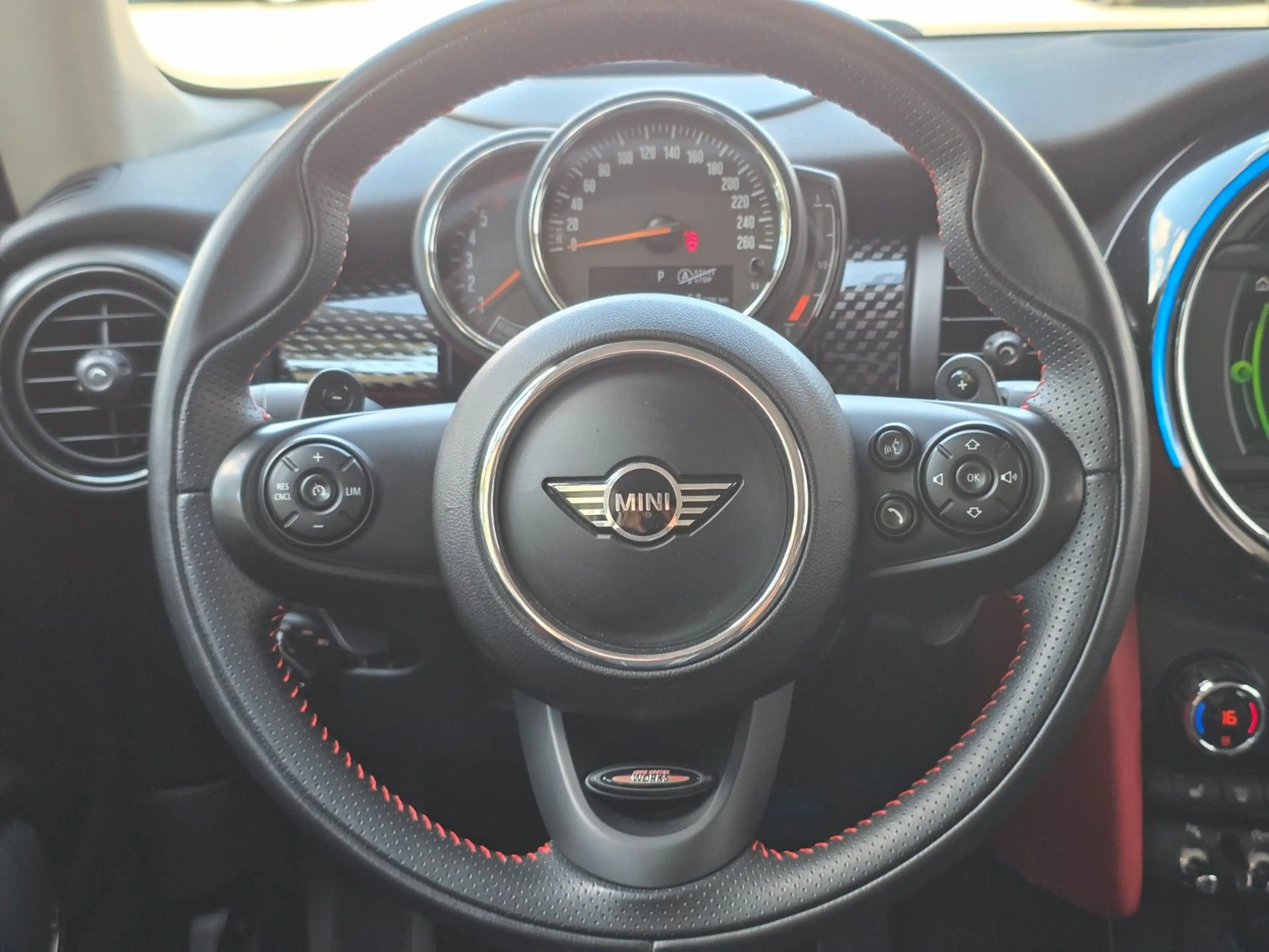 MINI Cooper SD Mini 3-trg. *PDC+Kamera*Navi*SHZ*Schec — photo 38