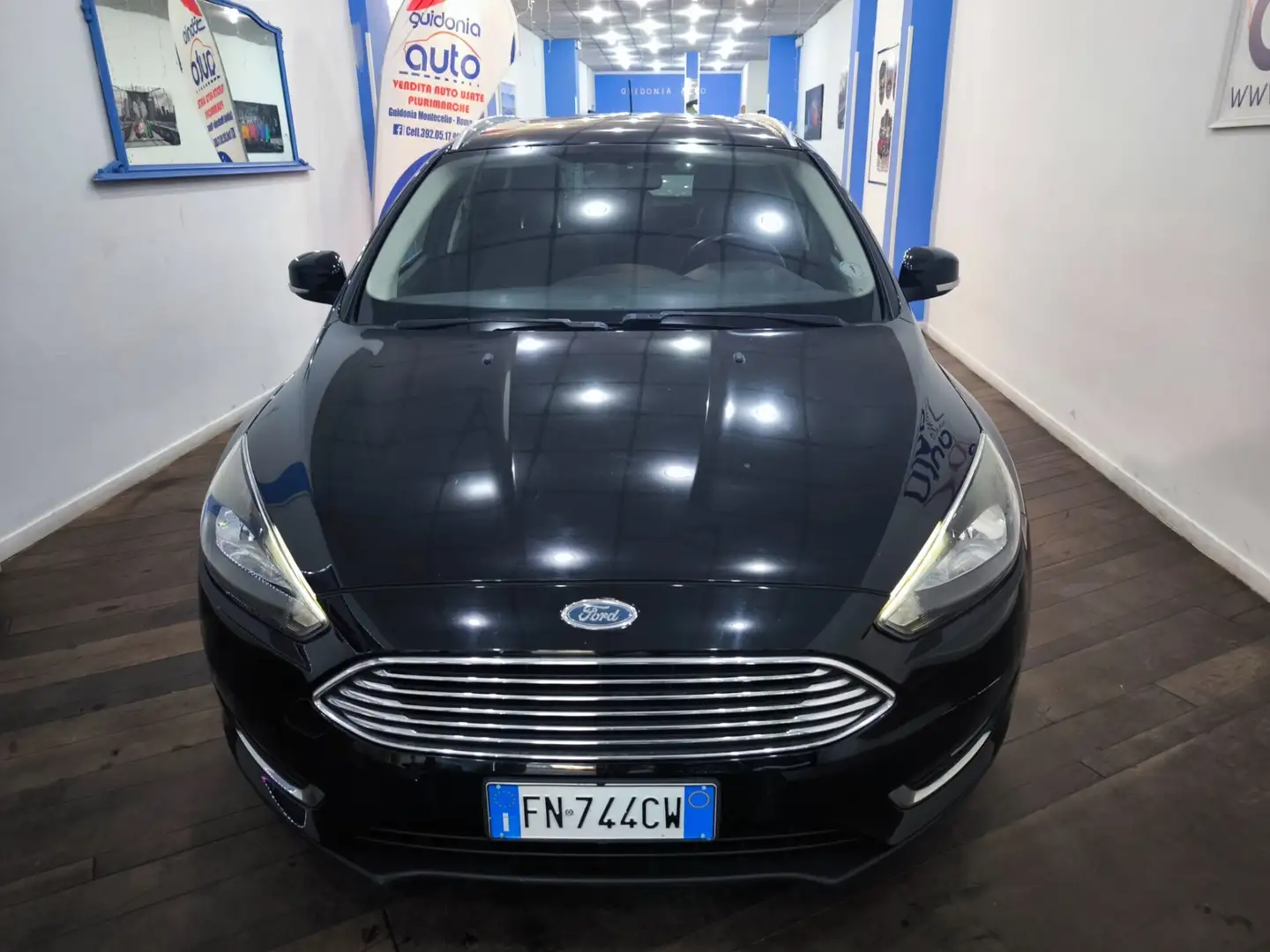 Ford Focus 1.5 TDCi 120 CV Start&Stop SW Titanium Business Nero - 2