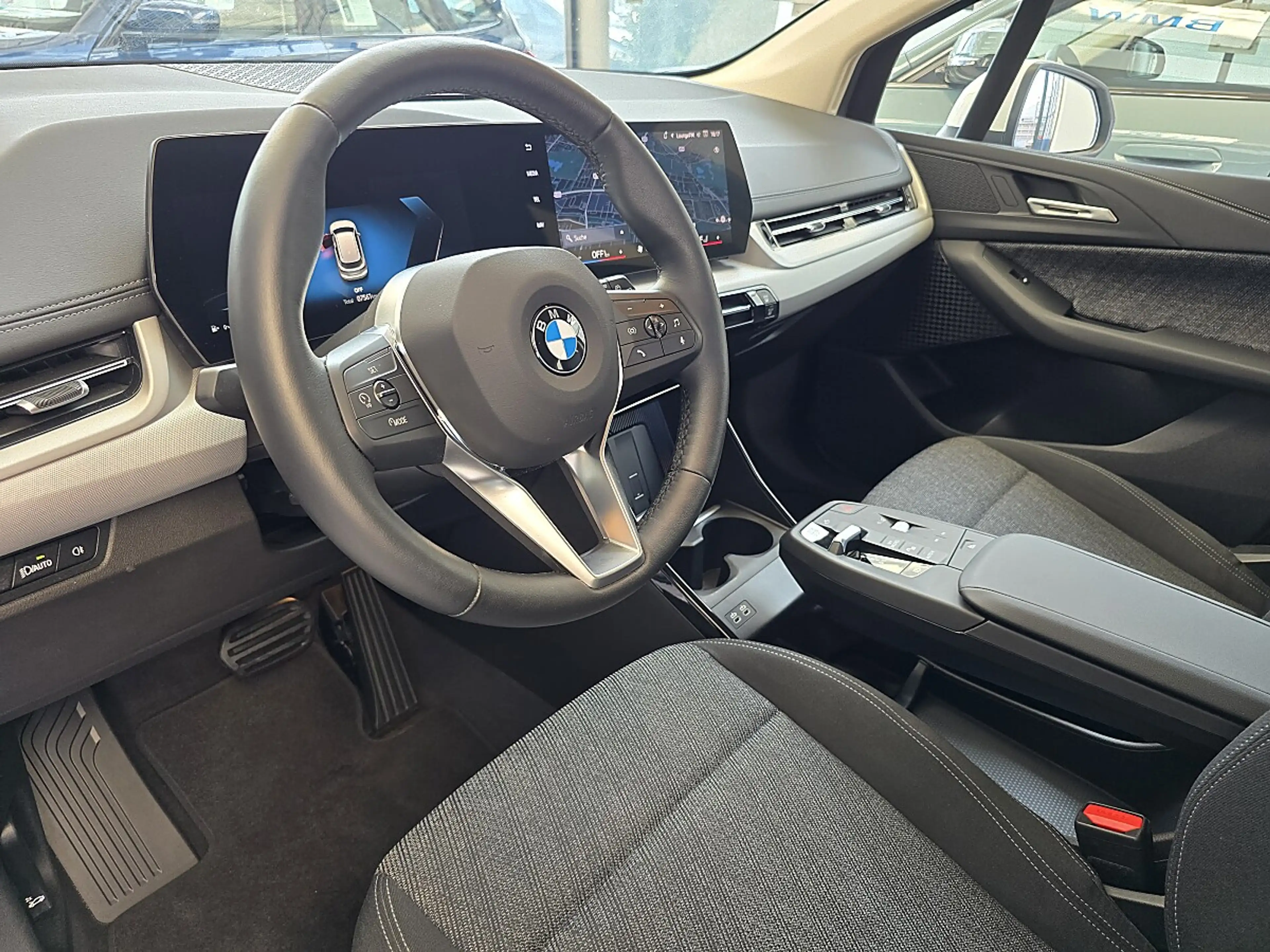 BMW 216 i Active Tourer A. Modell U11 Neuzustand-von BM... — photo 9