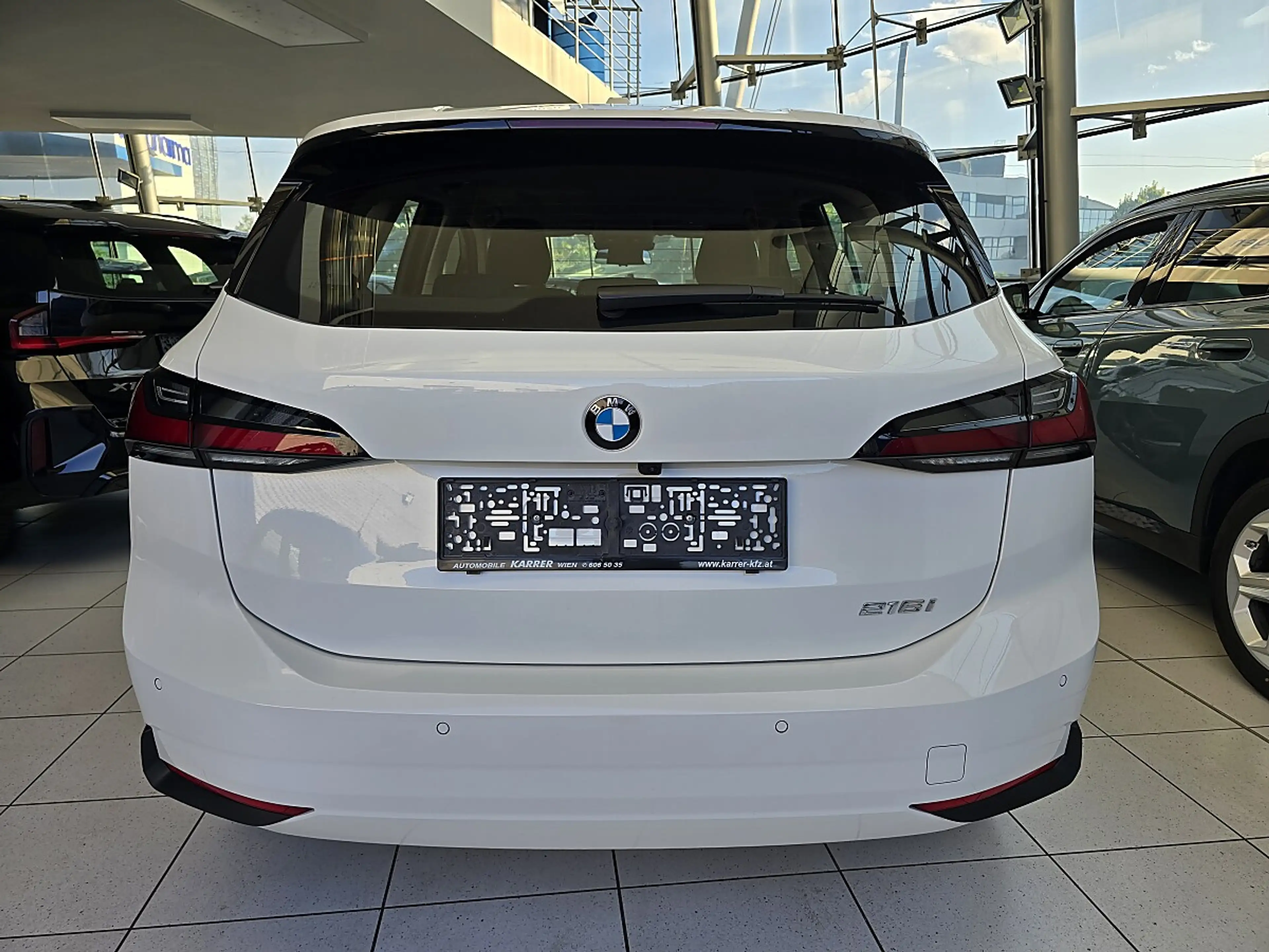 BMW 216 i Active Tourer A. Modell U11 Neuzustand-von BM... — photo 6