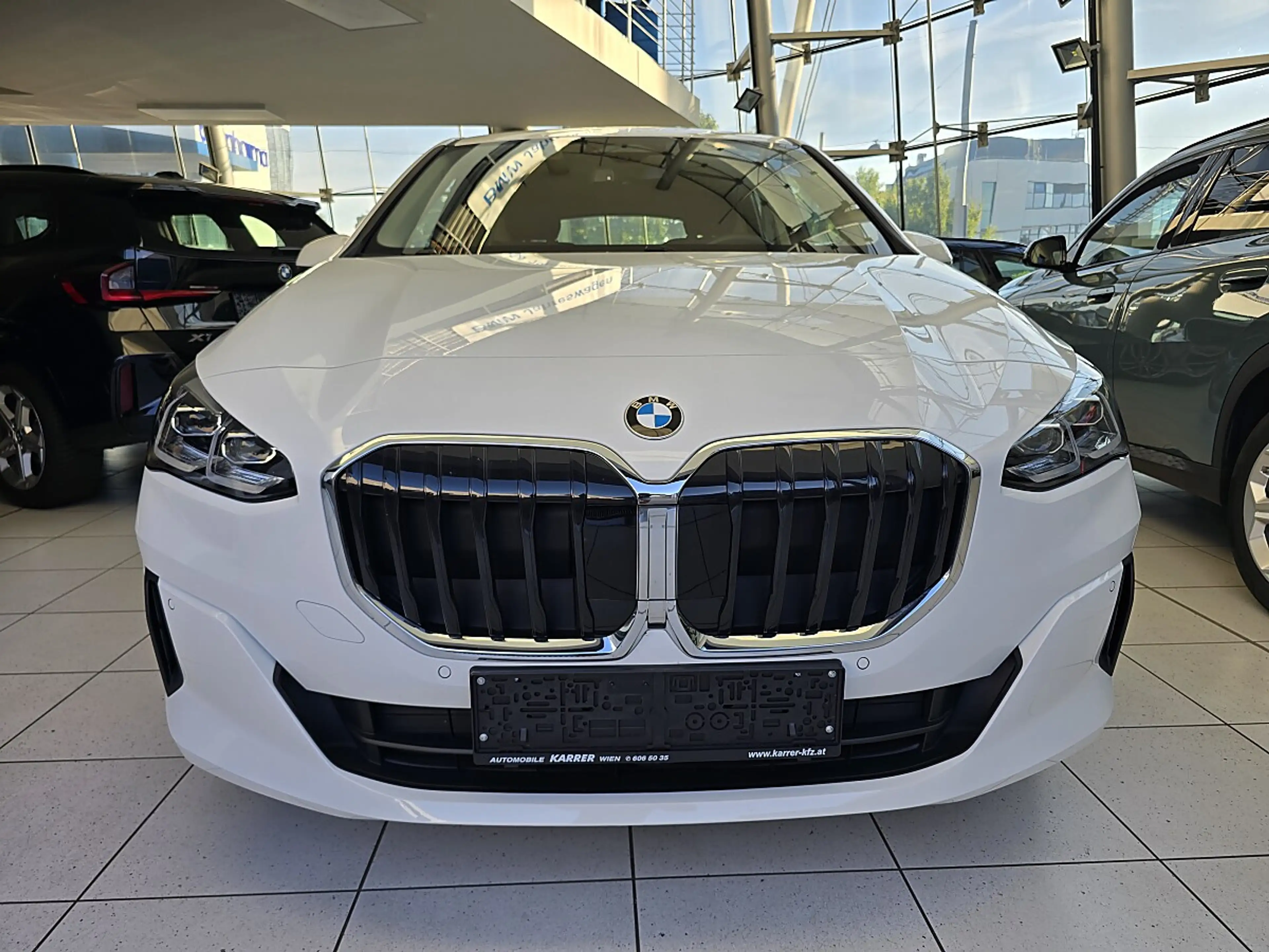 BMW 216 i Active Tourer A. Modell U11 Neuzustand-von BM... — photo 3