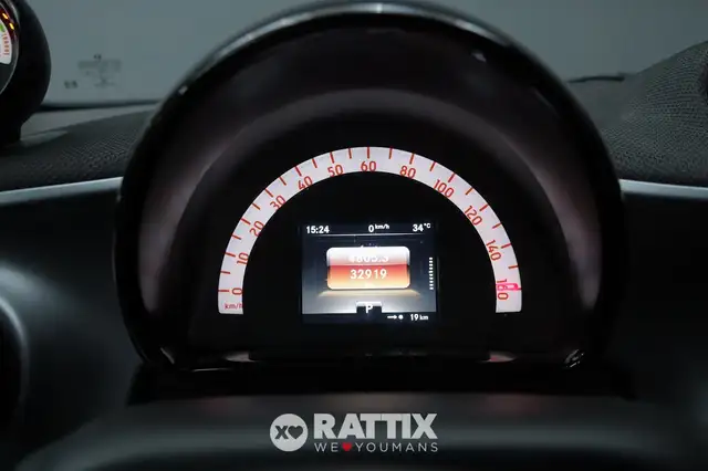 smart Fortwo view 16