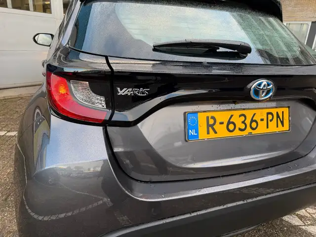 Toyota Yaris view 9