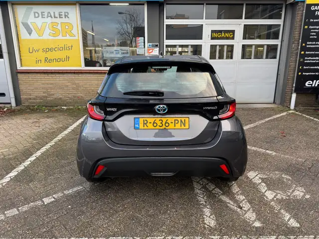 Toyota Yaris view 10