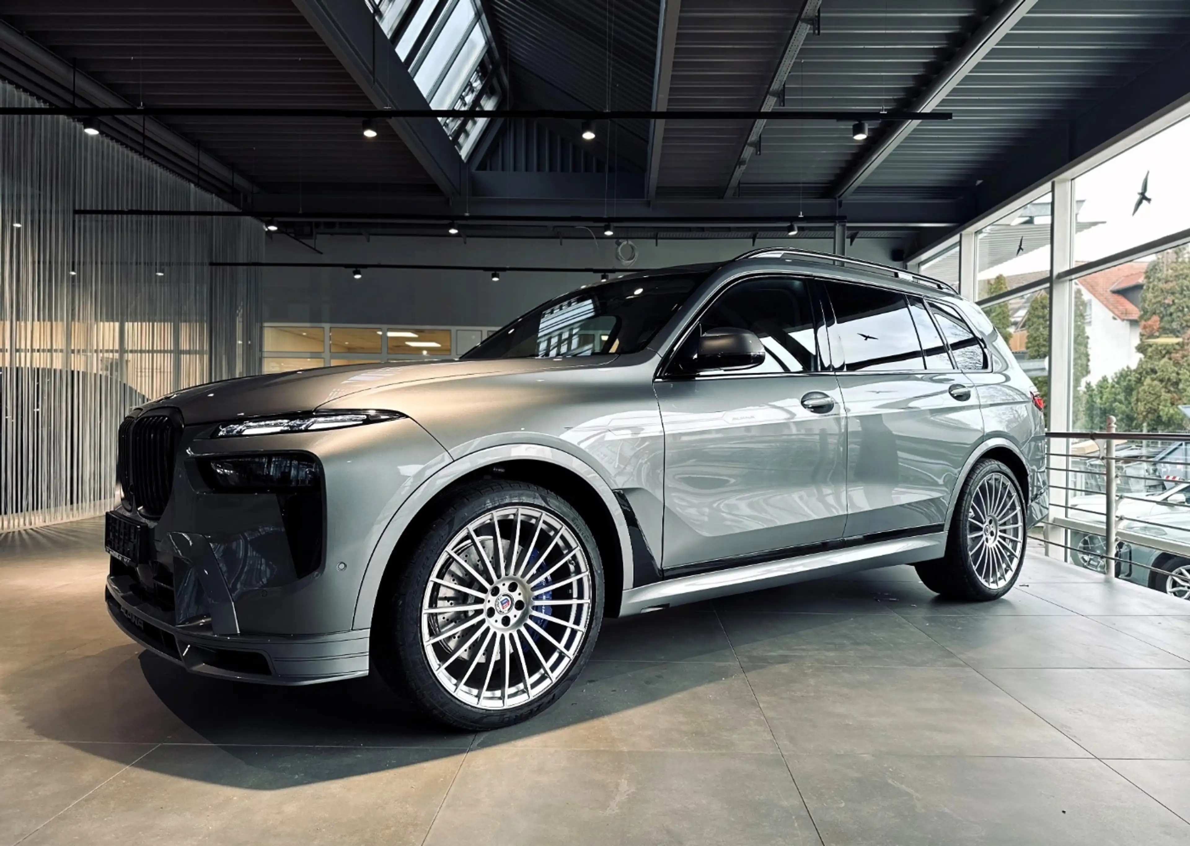 Alpina XB7 MANUFAKTUR. SKYSCRAPER. VOLL. LEDER WEISS. — photo 4