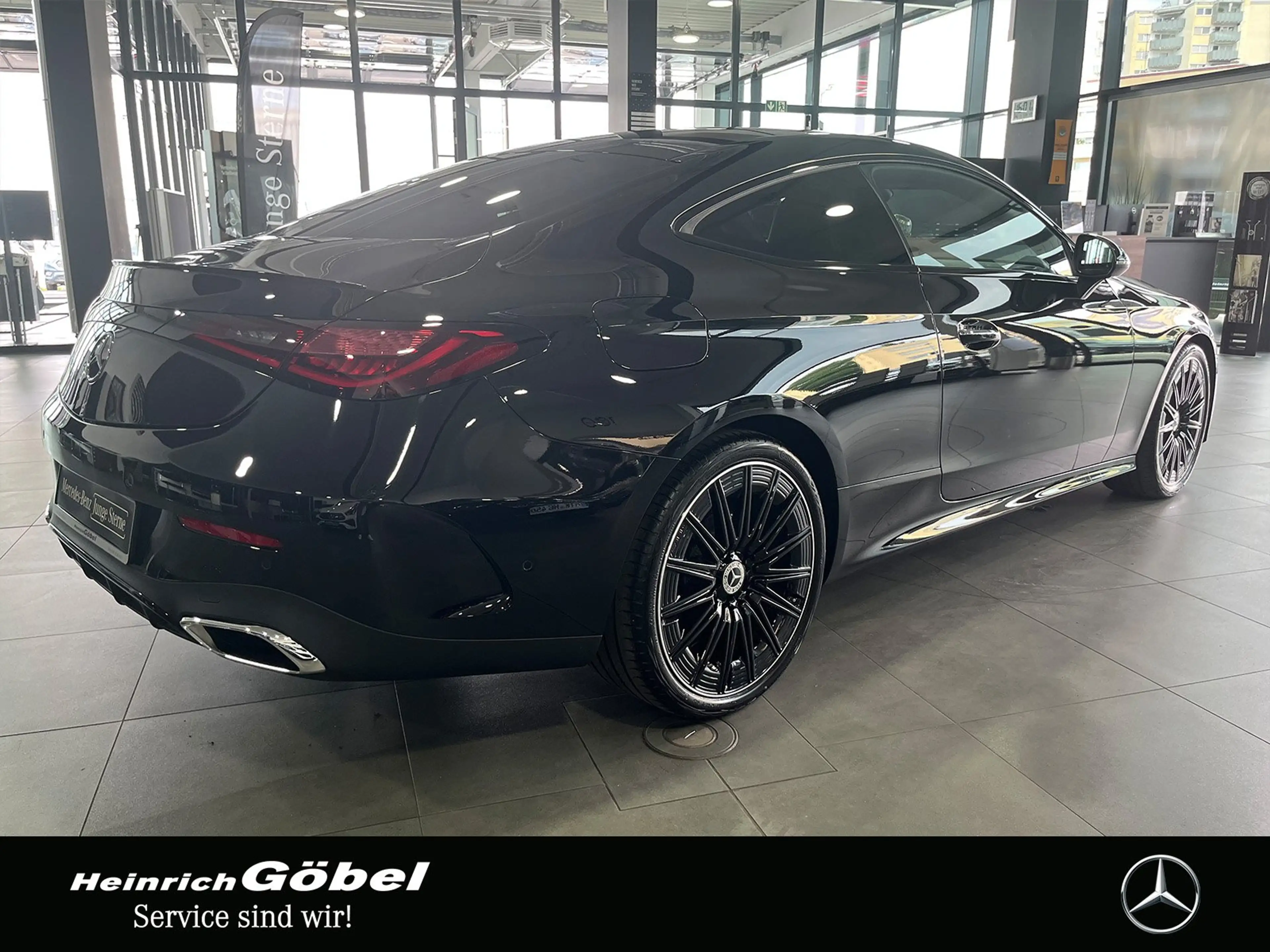 Mercedes-Benz CLE 200 AMG+PANO+BURMESTER+NIGHT+MEMORY+CARPLAY — photo 6
