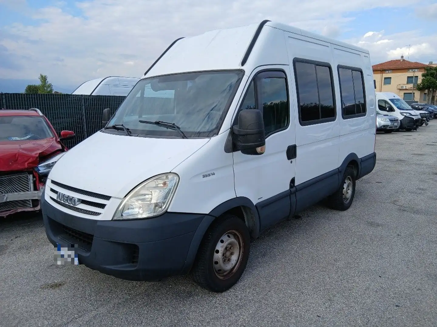 Iveco Daily 35S14 2.3Hpt 9 POSTI Bianco - 1