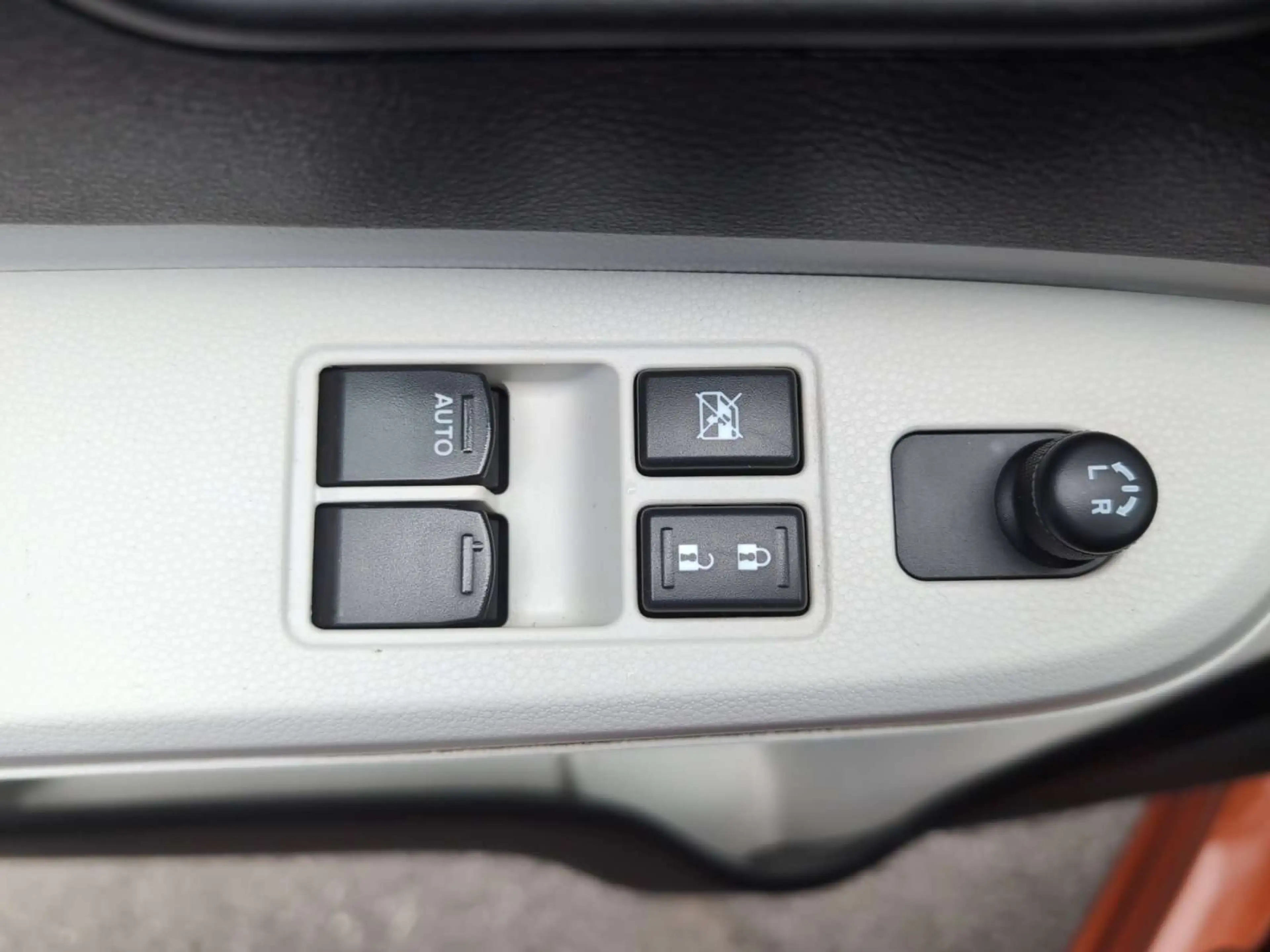 Suzuki Ignis 1.2i 90cv orange 01/2020 89.641km! Airco Bluetooth — photo 14