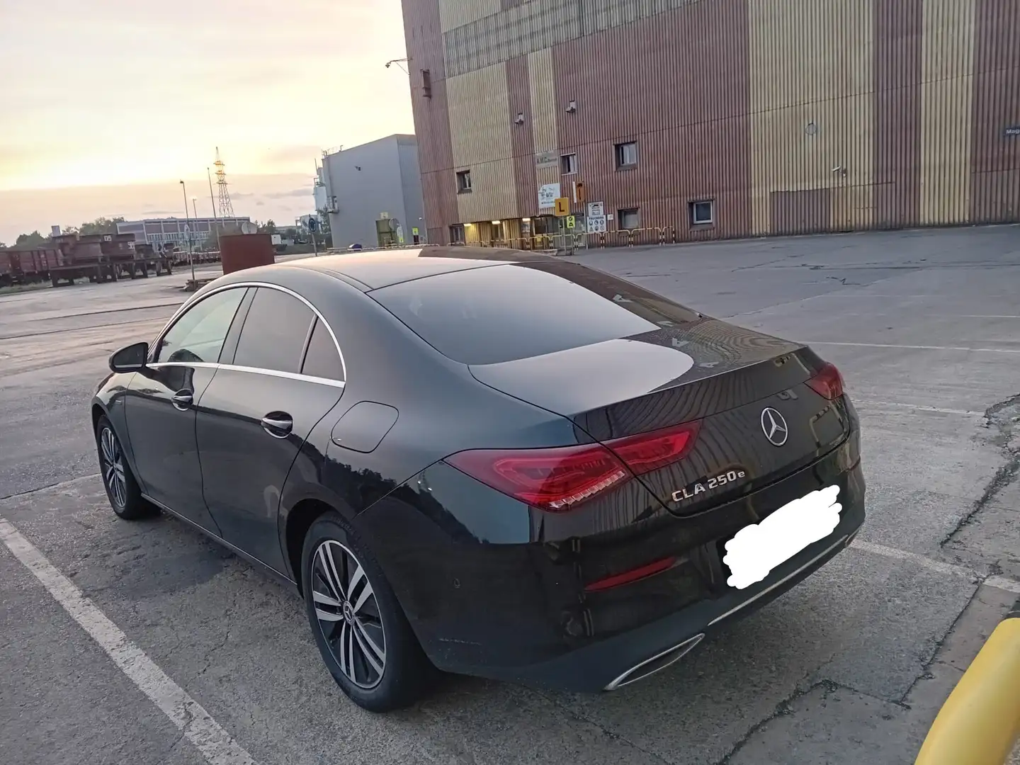 Mercedes-Benz CLA 250 Coupe e phev (eq-power) Business auto - 2