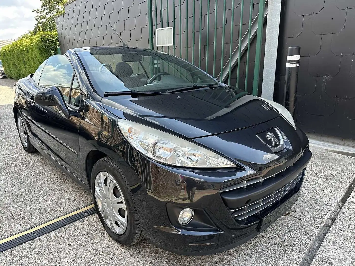 Peugeot 207 CC 1.6 I MET 107DKM EDITION PACK Noir - 2