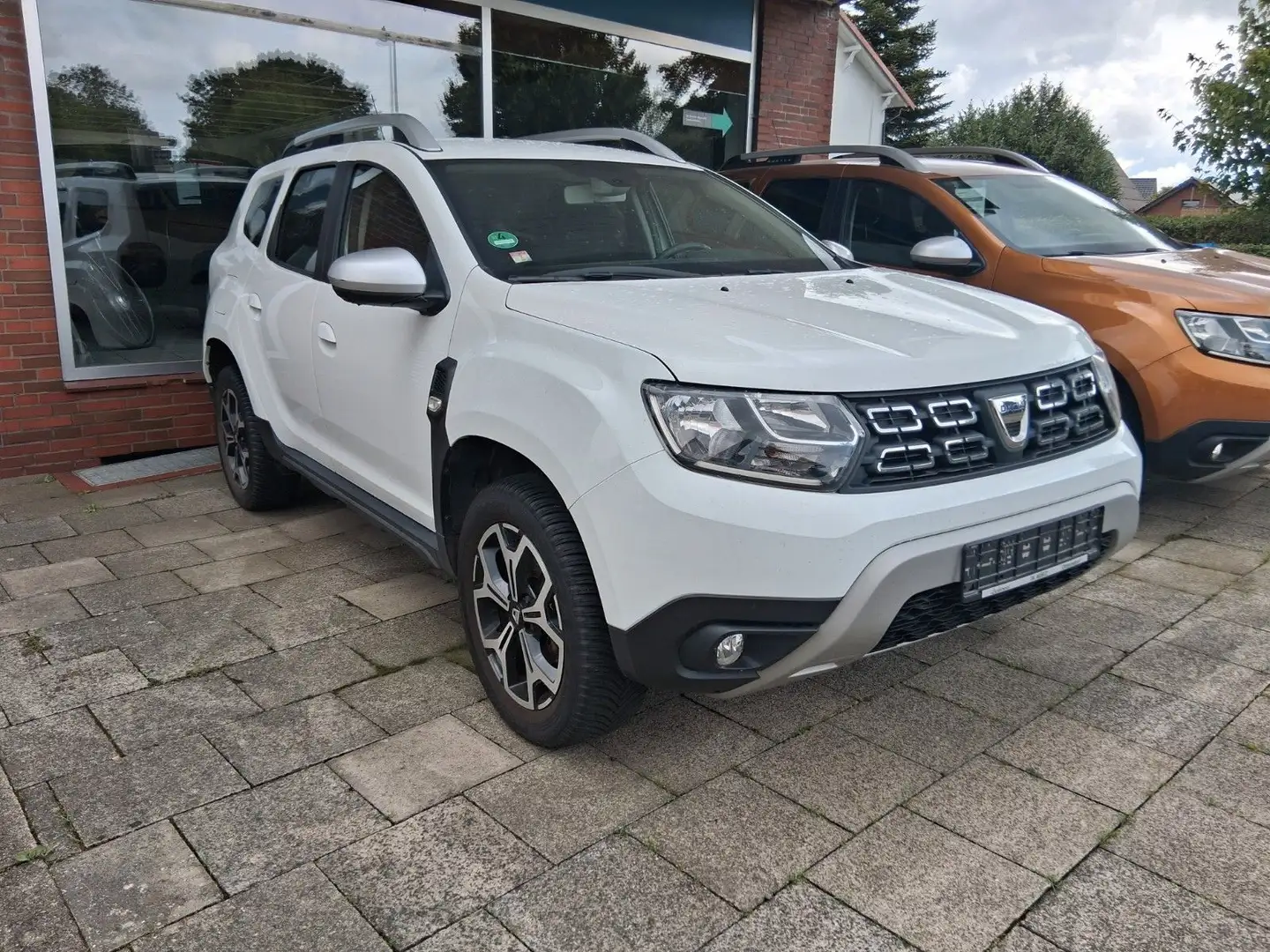 Dacia Duster II Prestige TCe 125 Weiß - 1