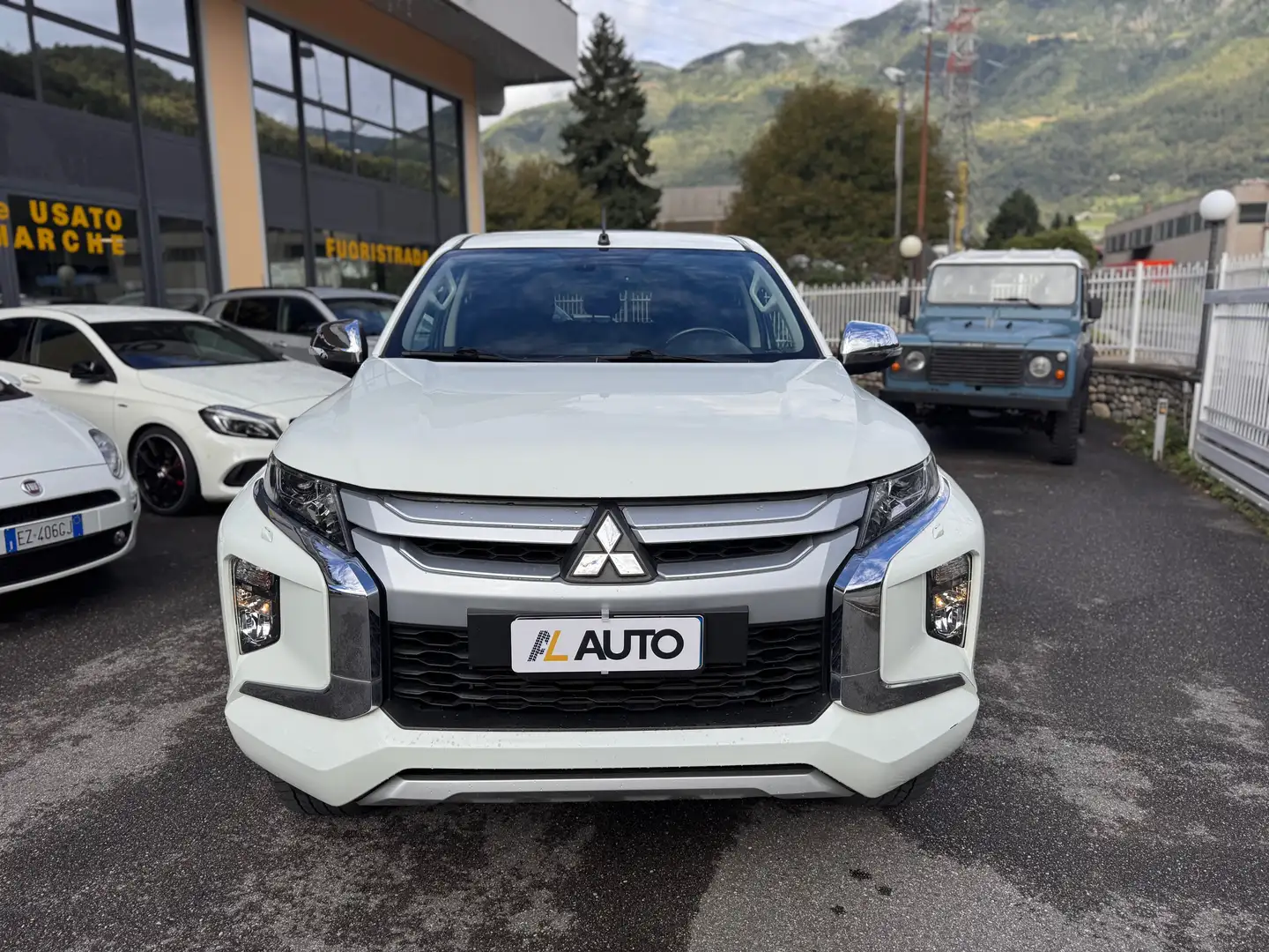 Mitsubishi L200 L200 Cab VI 2019 d.cab 2.3d Intense 4wd 150cv Blanco - 2