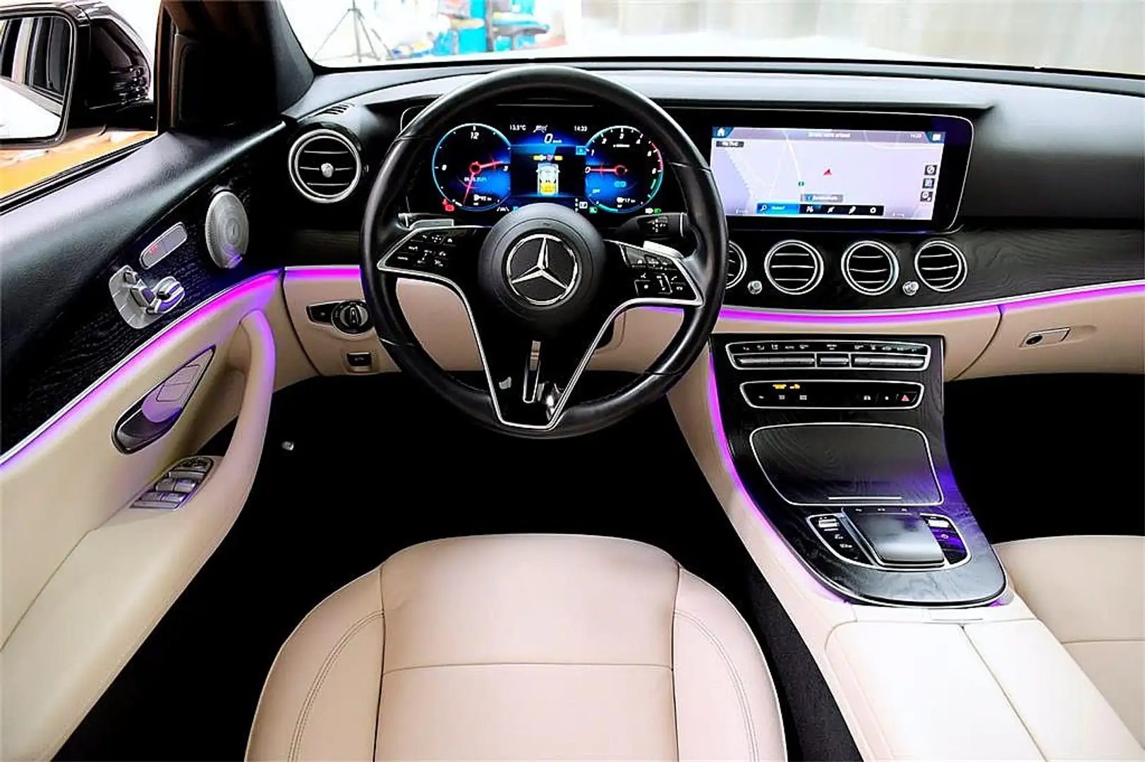 Mercedes-Benz E 300 de PHEV Aut. Beige - 2