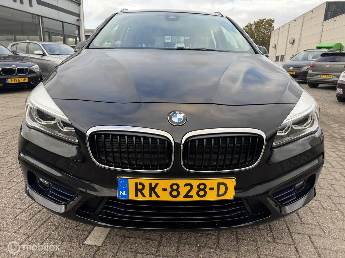 BMW 218 2-serie Active Tourer 218i High Executive Schwarz - 2