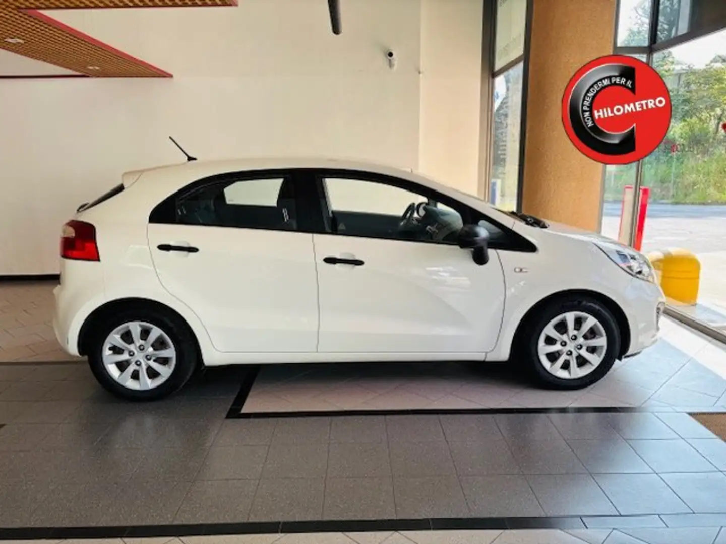 Kia Rio 5p 1.2 LX- GPL Bianco - 1
