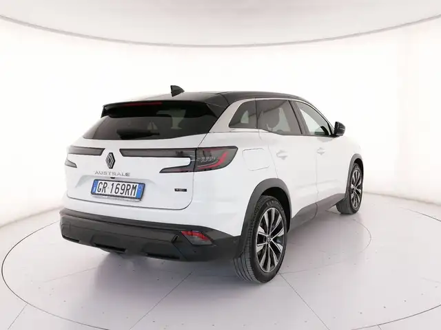 Renault Austral view 2