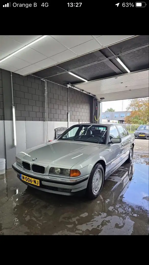 BMW 728 728i - 1