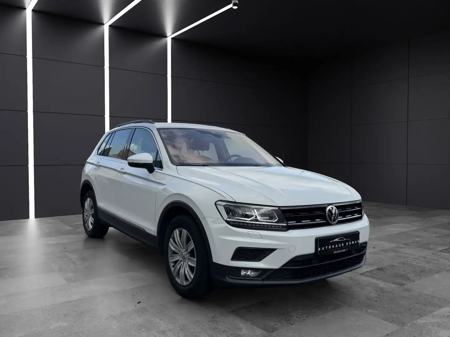 Volkswagen Tiguan Comf.2.0TDI*TÜV*KLIMA*AUTOM.*PDC*NAVI*ACC Weiß - 2