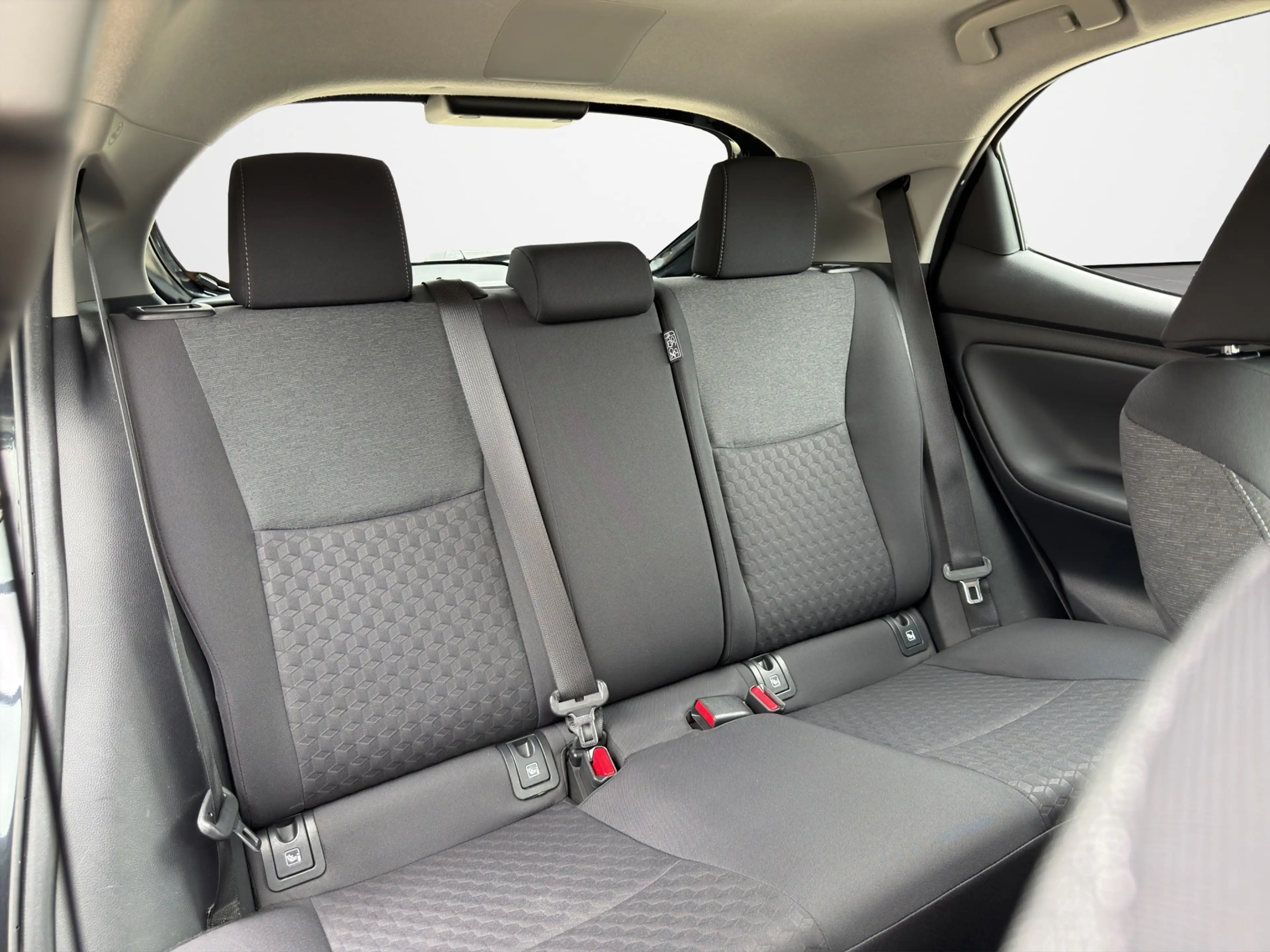 Toyota Yaris 1.5 VVT-i Active - Toyota Dealer Garantie | NAP — photo 22