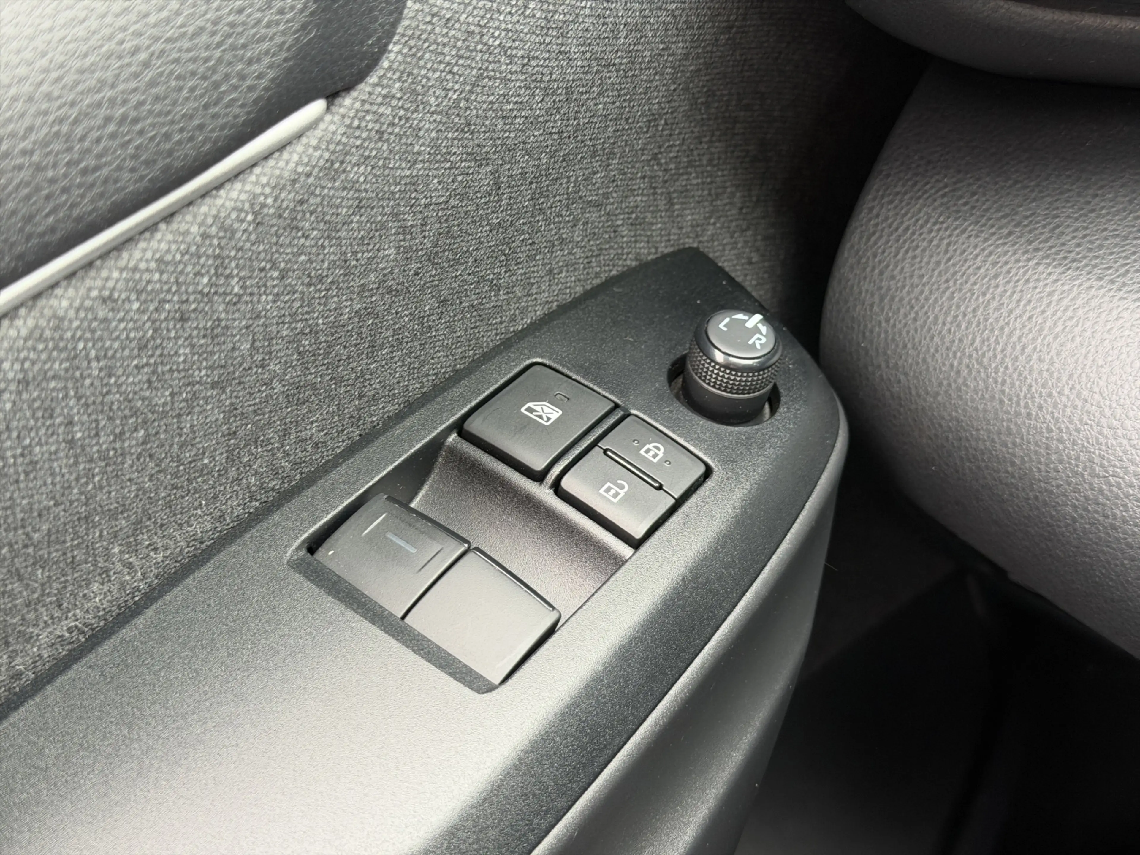 Toyota Yaris 1.5 VVT-i Active - Toyota Dealer Garantie | NAP — photo 15