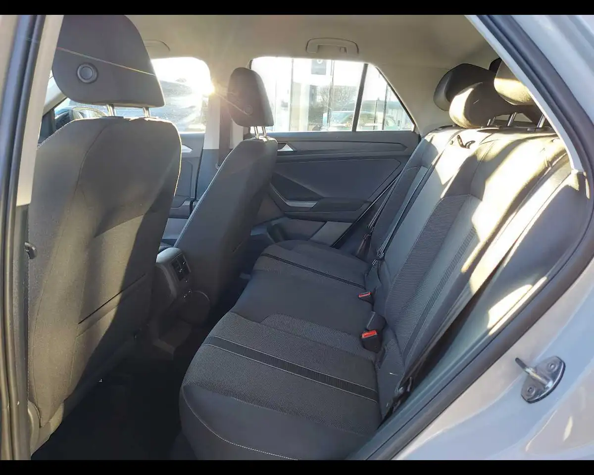 Volkswagen T-Roc 1.0 TSI Life 8