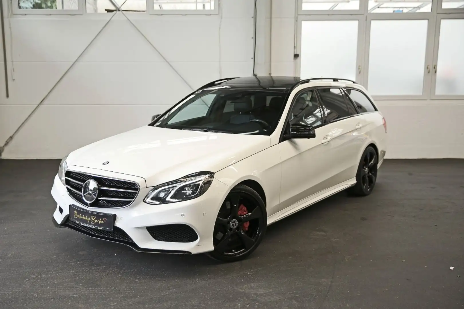 Mercedes-Benz E 350 E350 T-Modell 4Matic AMG PanDach AHK Standhzg. Blanco - 1