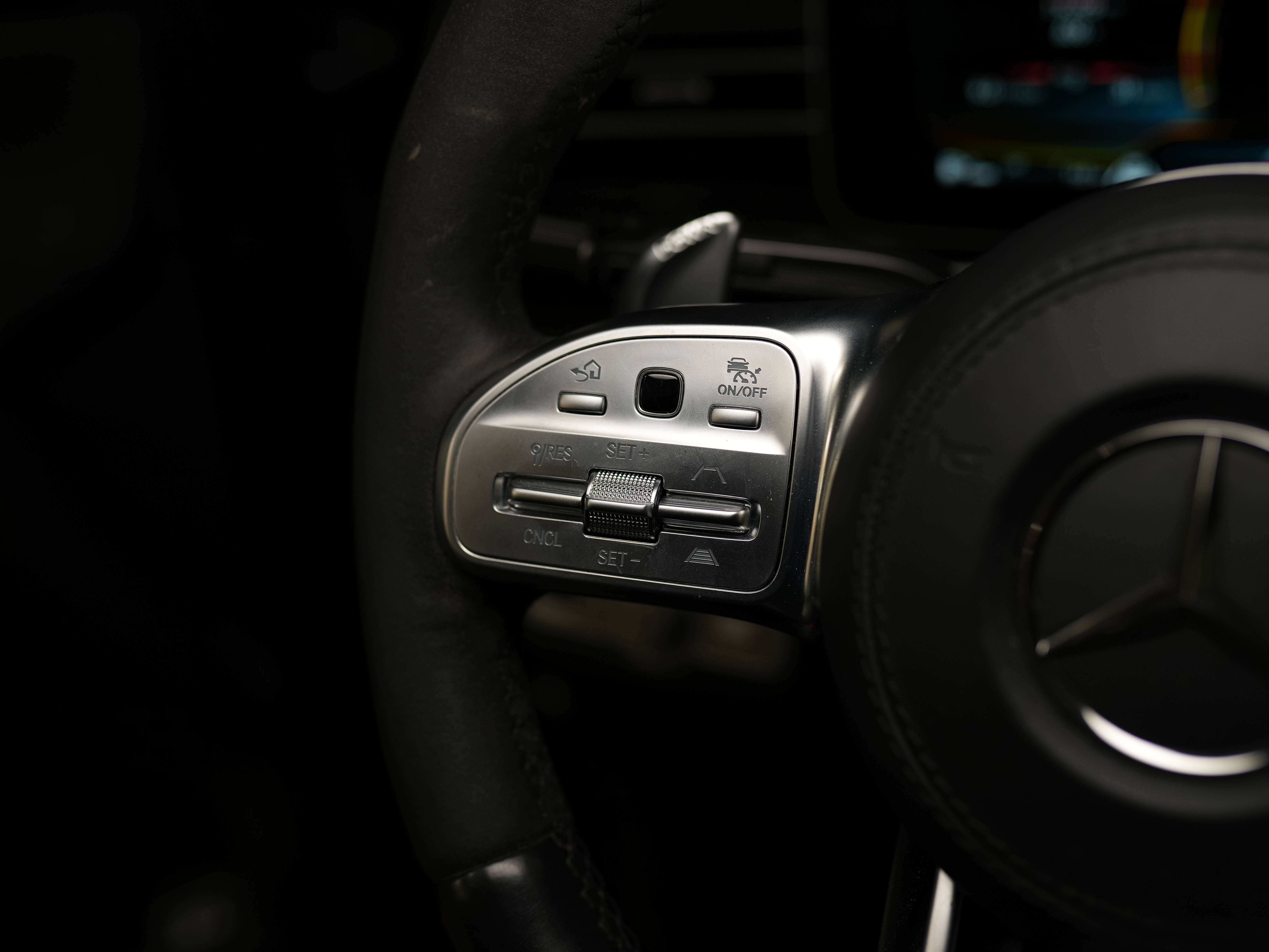 used 2021 Mercedes-Benz GLE car, priced at $72,900