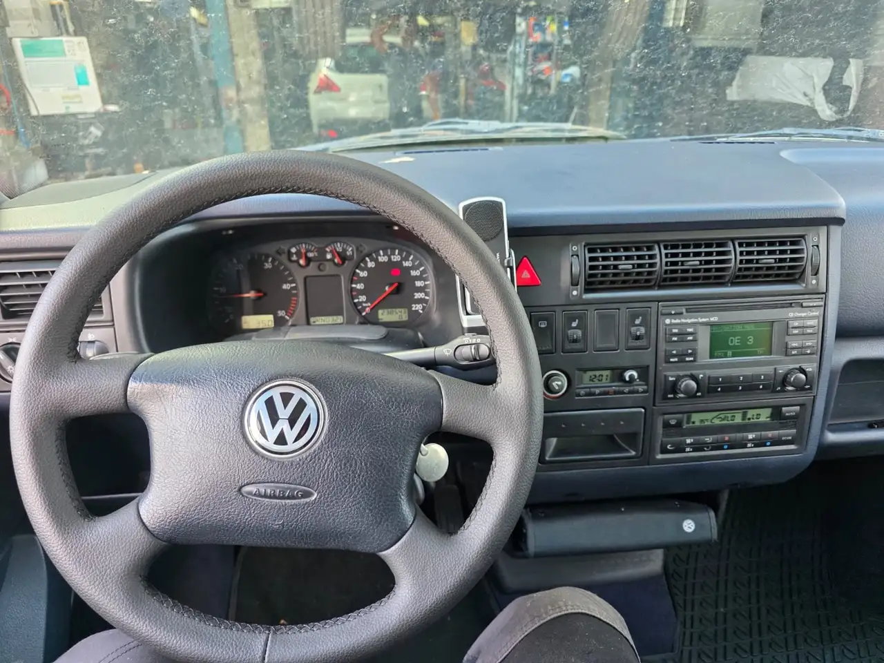 Volkswagen T4 Multivan 8 Sitzer Automatik Standheizun Klima Tempomat, foto 6