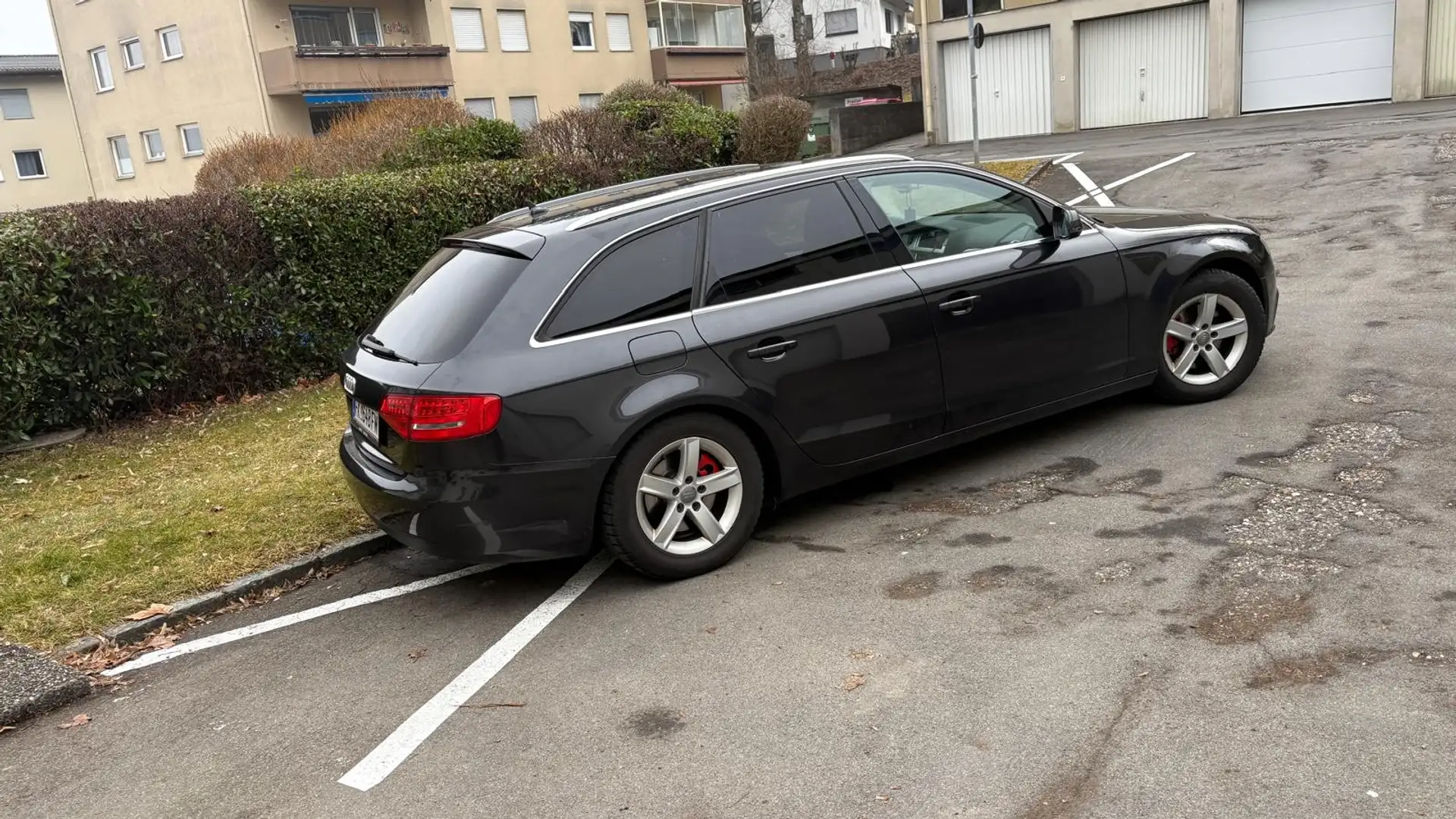 Audi A4 Avant 2.0 TDI DPF Ambiente - 2