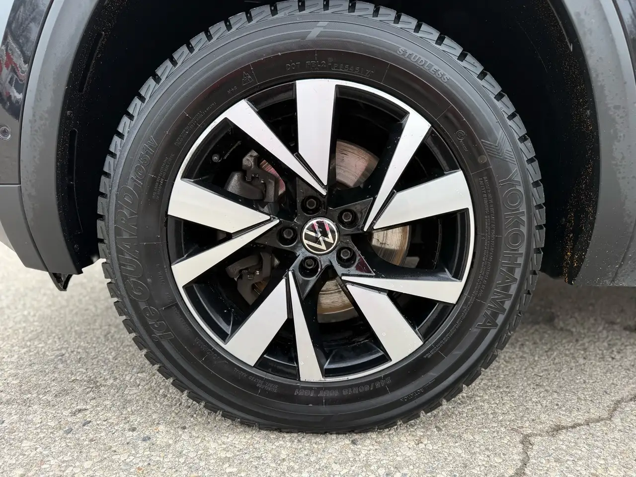 Volkswagen Atlas снимка Volkswagen Atlas