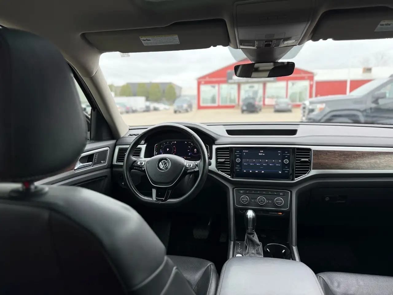 Volkswagen Atlas снимка Volkswagen Atlas