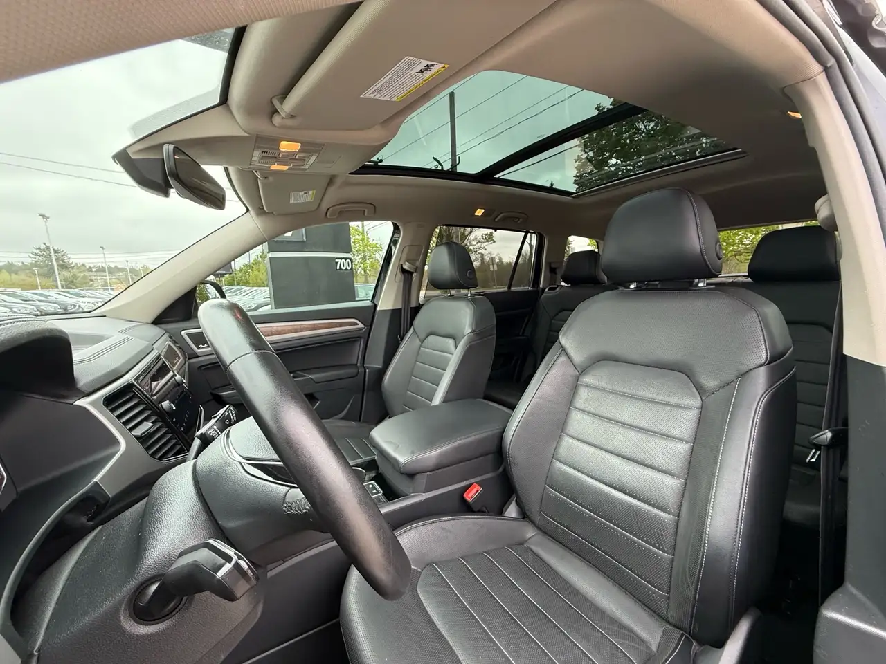 Volkswagen Atlas снимка Volkswagen Atlas