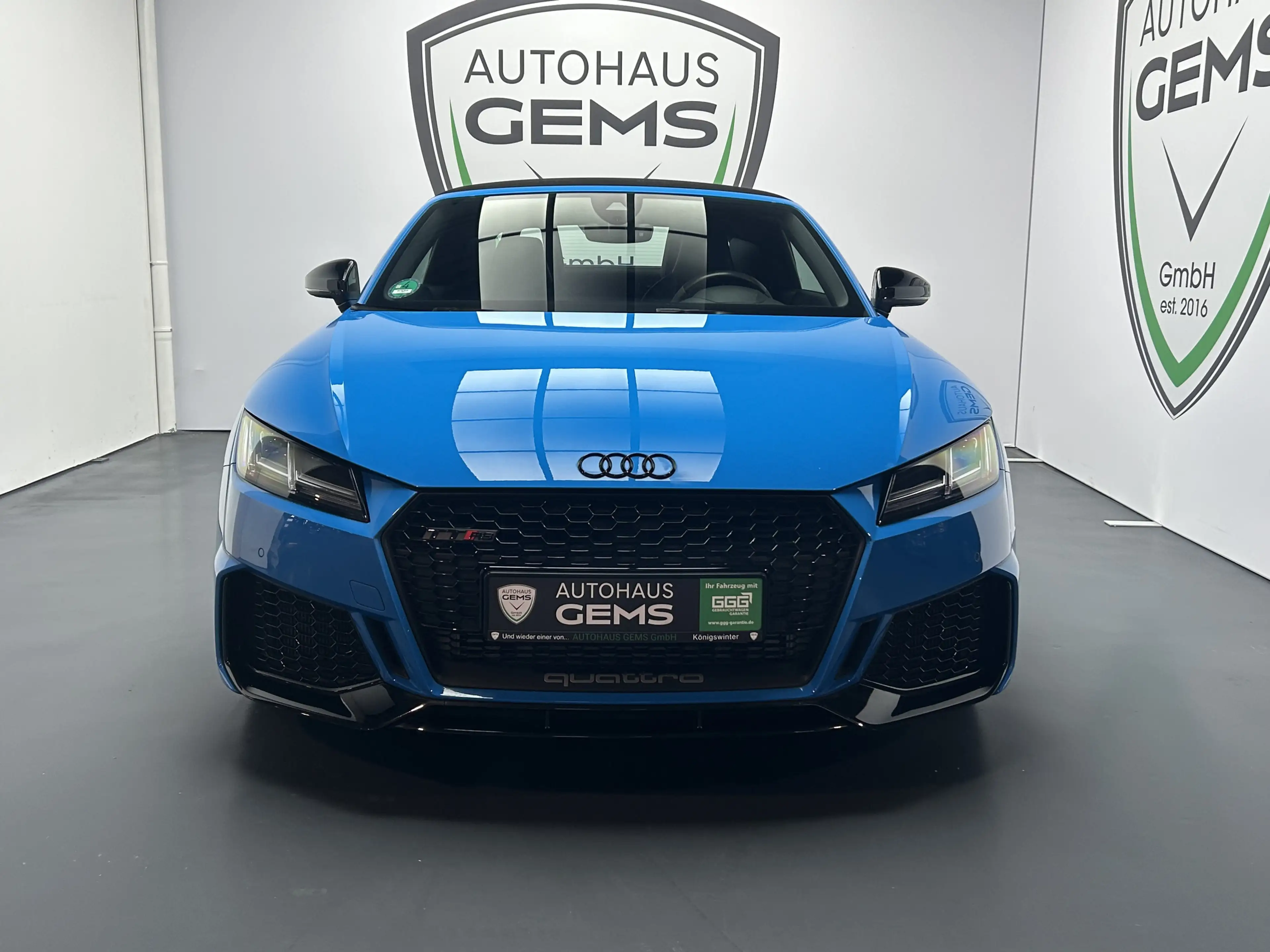 Audi TT RS 2.5 TFSI quattro Matrix virtual cockpit — photo 8