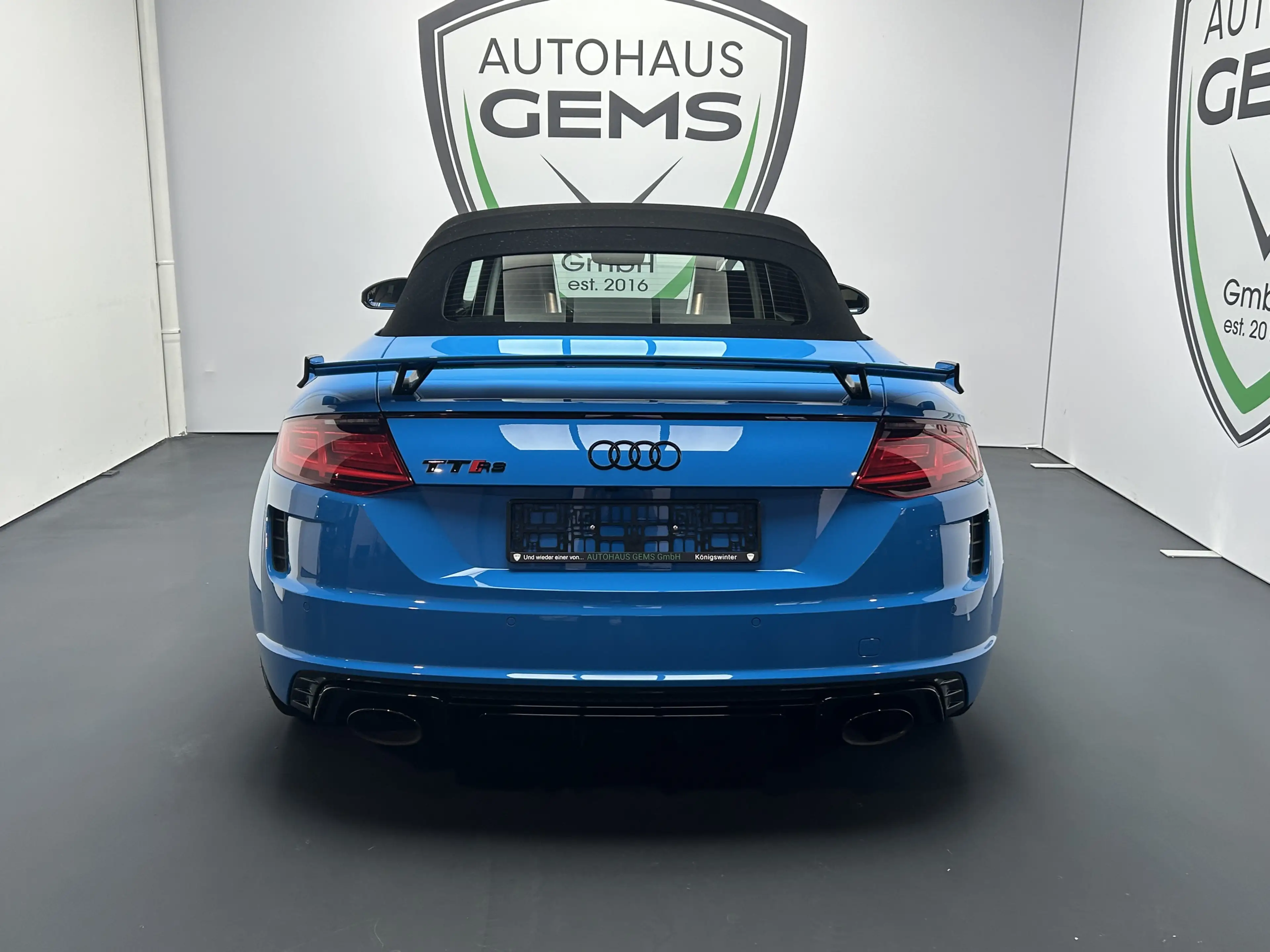 Audi TT RS 2.5 TFSI quattro Matrix virtual cockpit — photo 11