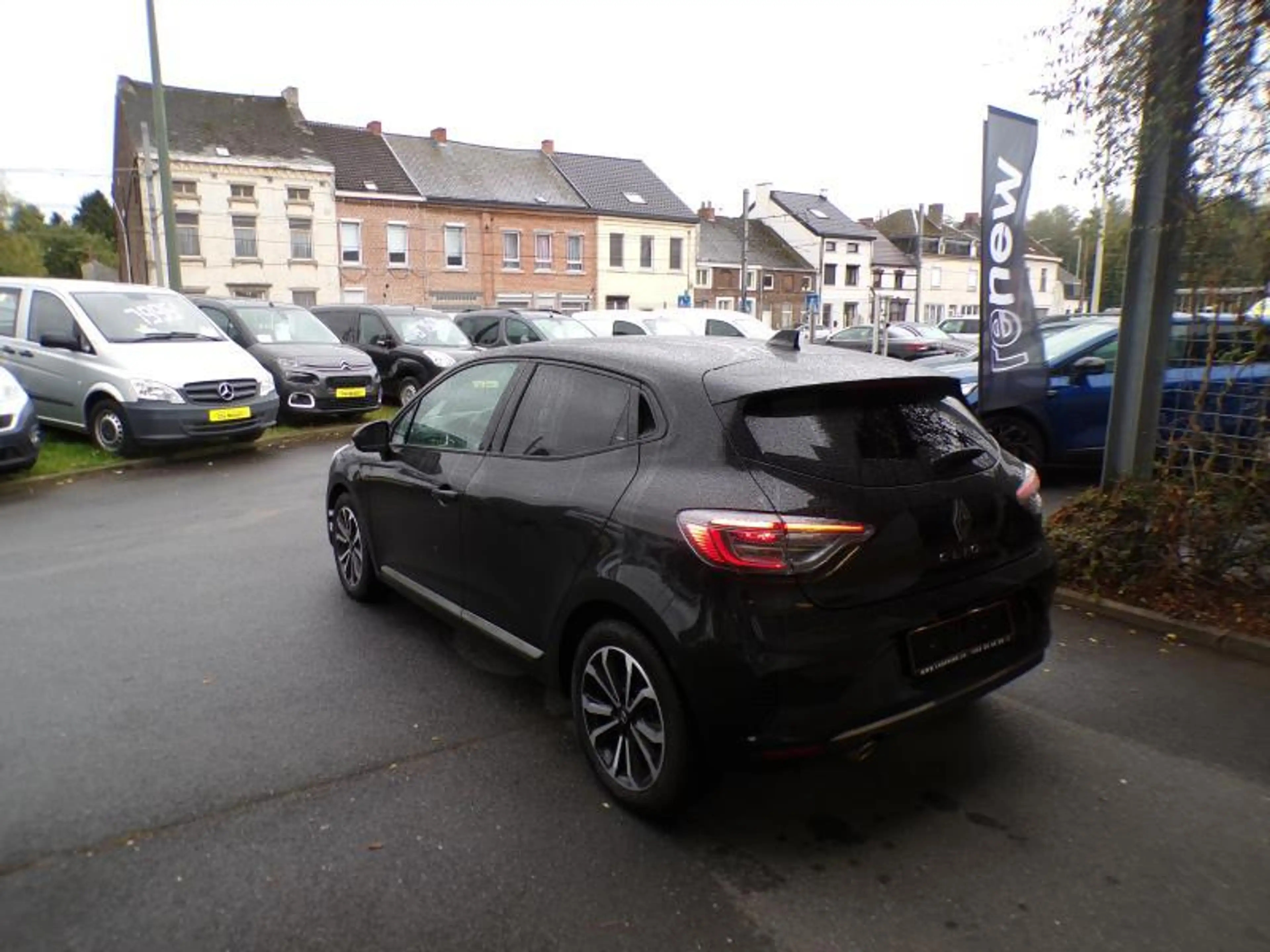 Renault Clio 1.0 91cv noir 06/25 25.202km Airco GPS Camera — photo 6