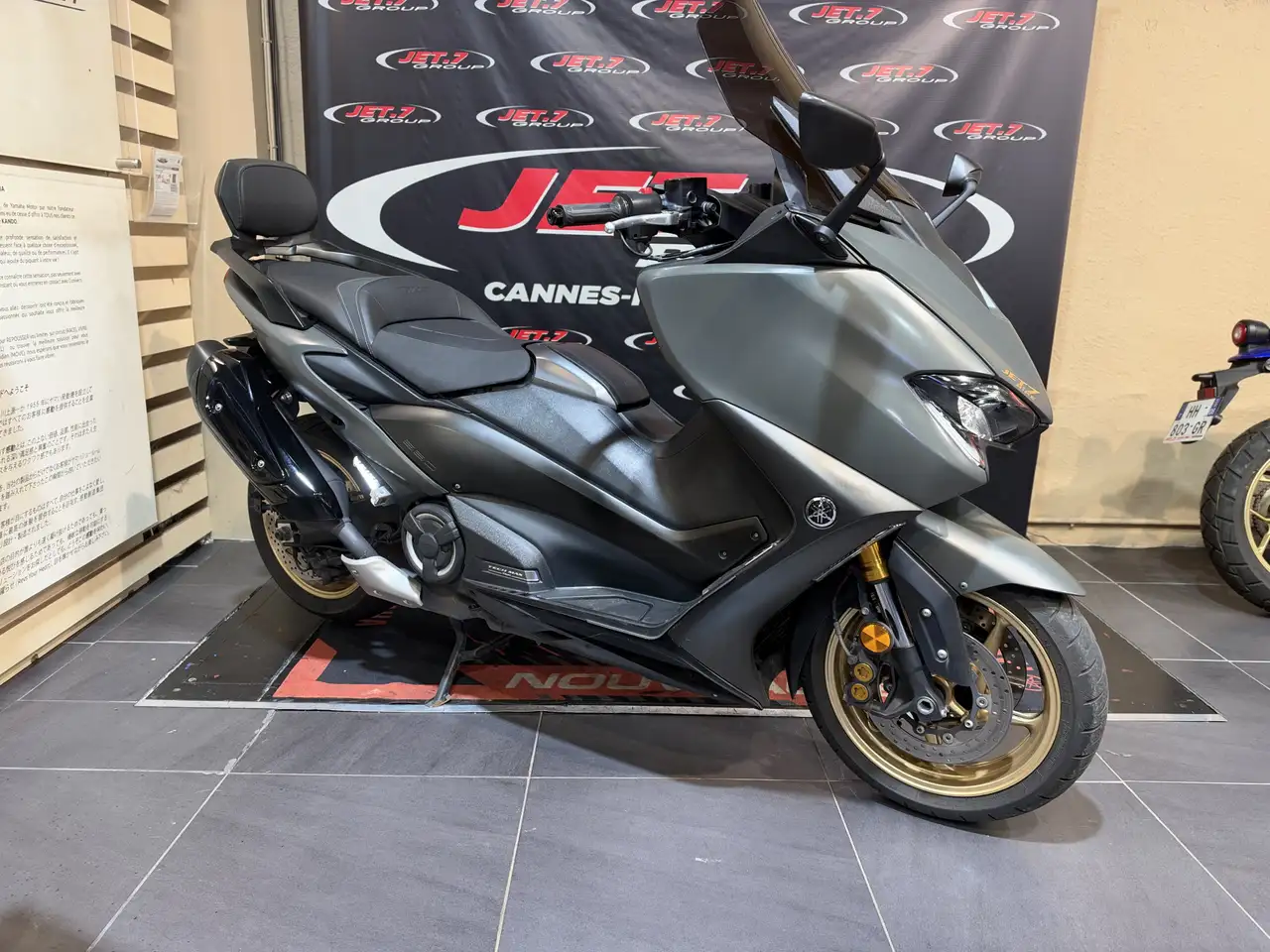 Yamaha Tmax 560