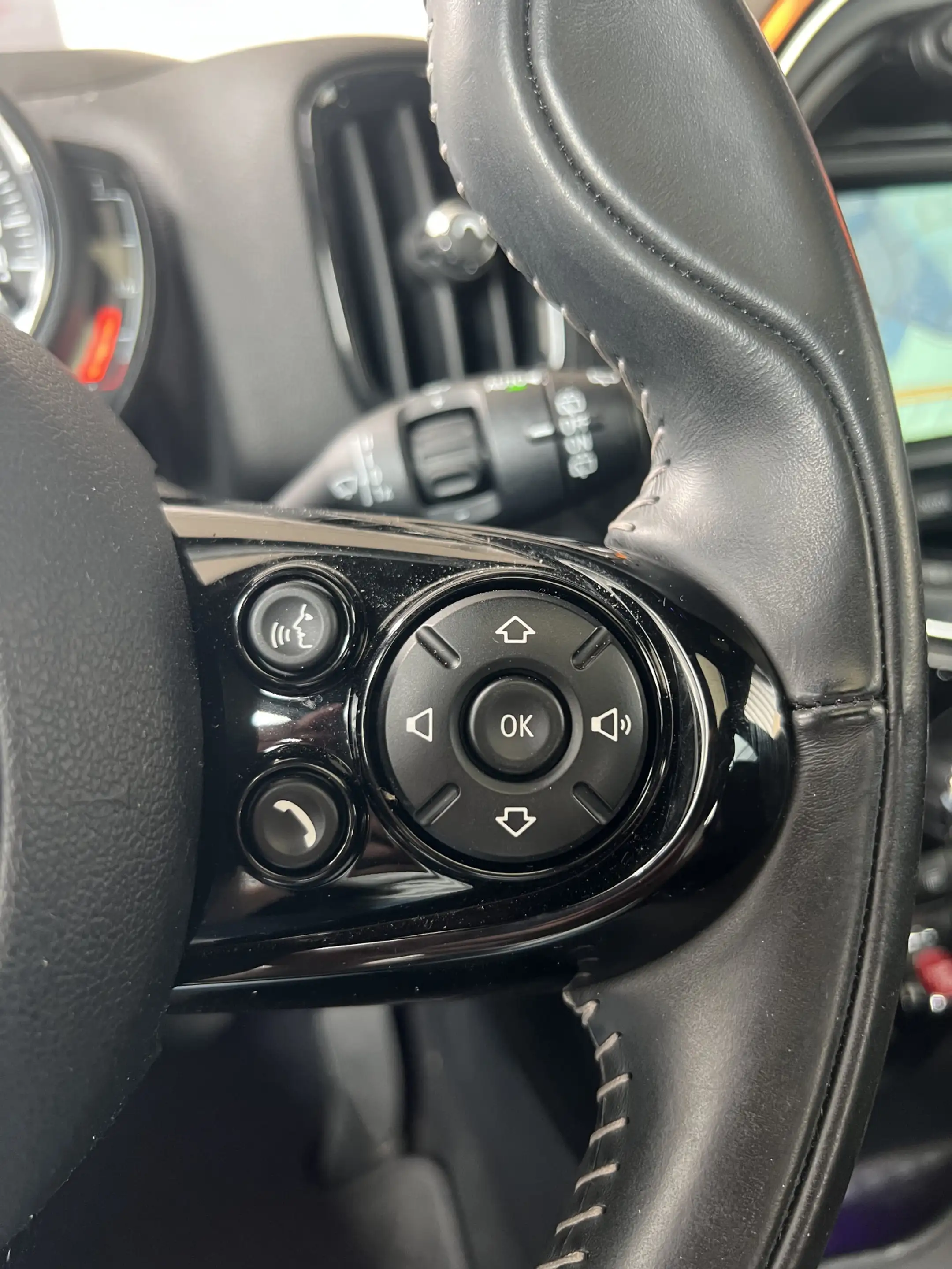 MINI Cooper Countryman 1.5 Chili | AUTOMAAT | HEAD-UP DISPLAY | LEDER | S — photo 29